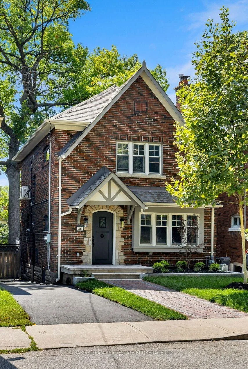 Photo 4 of 26 Riverview Gardens, Toronto, Lambton Baby Point — HOMEH