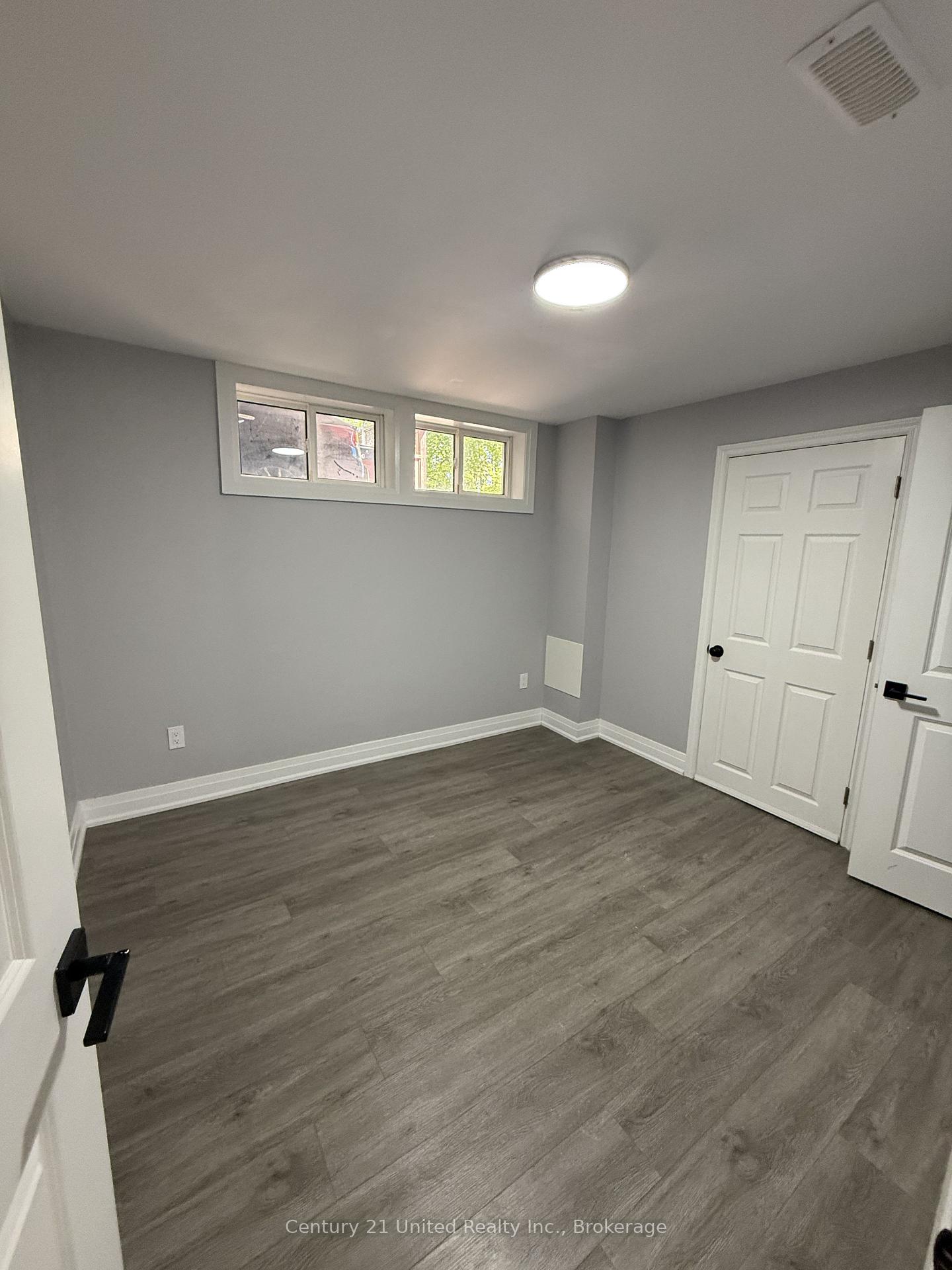 Photo 3 of Unit A, 13 Beechwood Drive, Peterborough, Monaghan Ward 2 — HOMEH