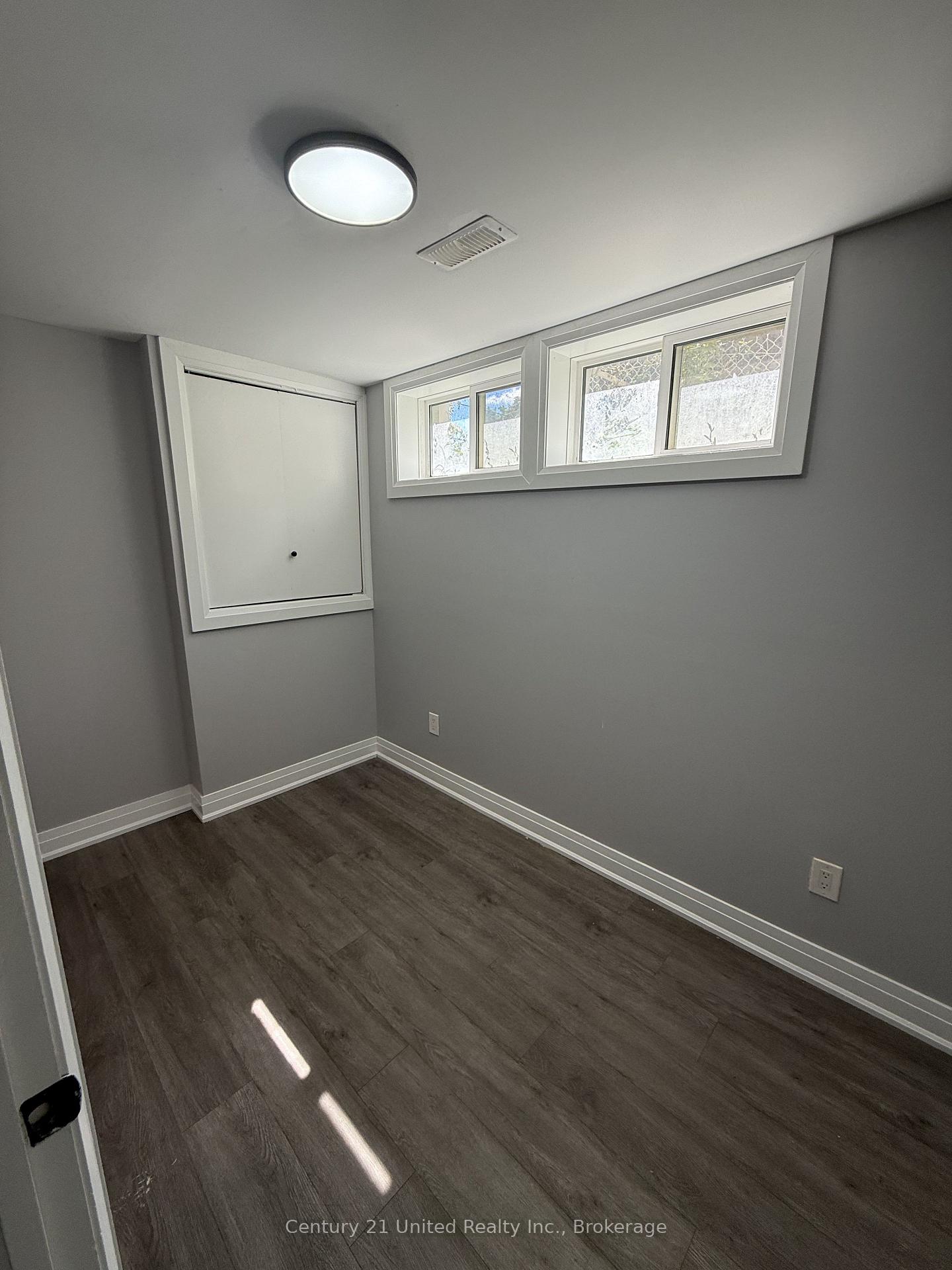 Photo 5 of Unit A, 13 Beechwood Drive, Peterborough, Monaghan Ward 2 — HOMEH