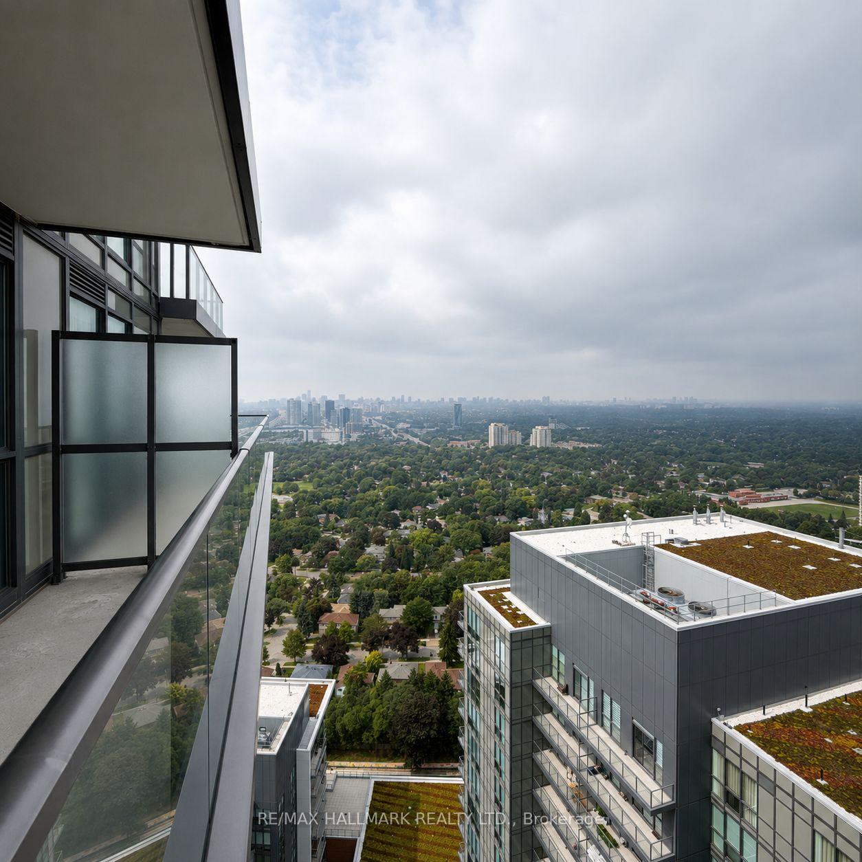 Photo 22 of 32 Forest Manor Rd, North York, Henry Farm — HOMEH