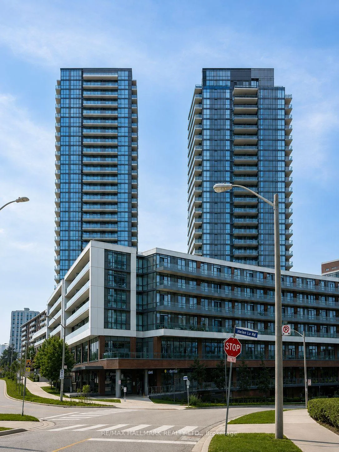 Photo 2 of 32 Forest Manor Rd, North York, Henry Farm — HOMEH