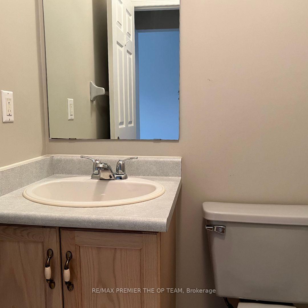 Photo 25 of 94 Kelso Crescent, Vaughan, Maple — HOMEH