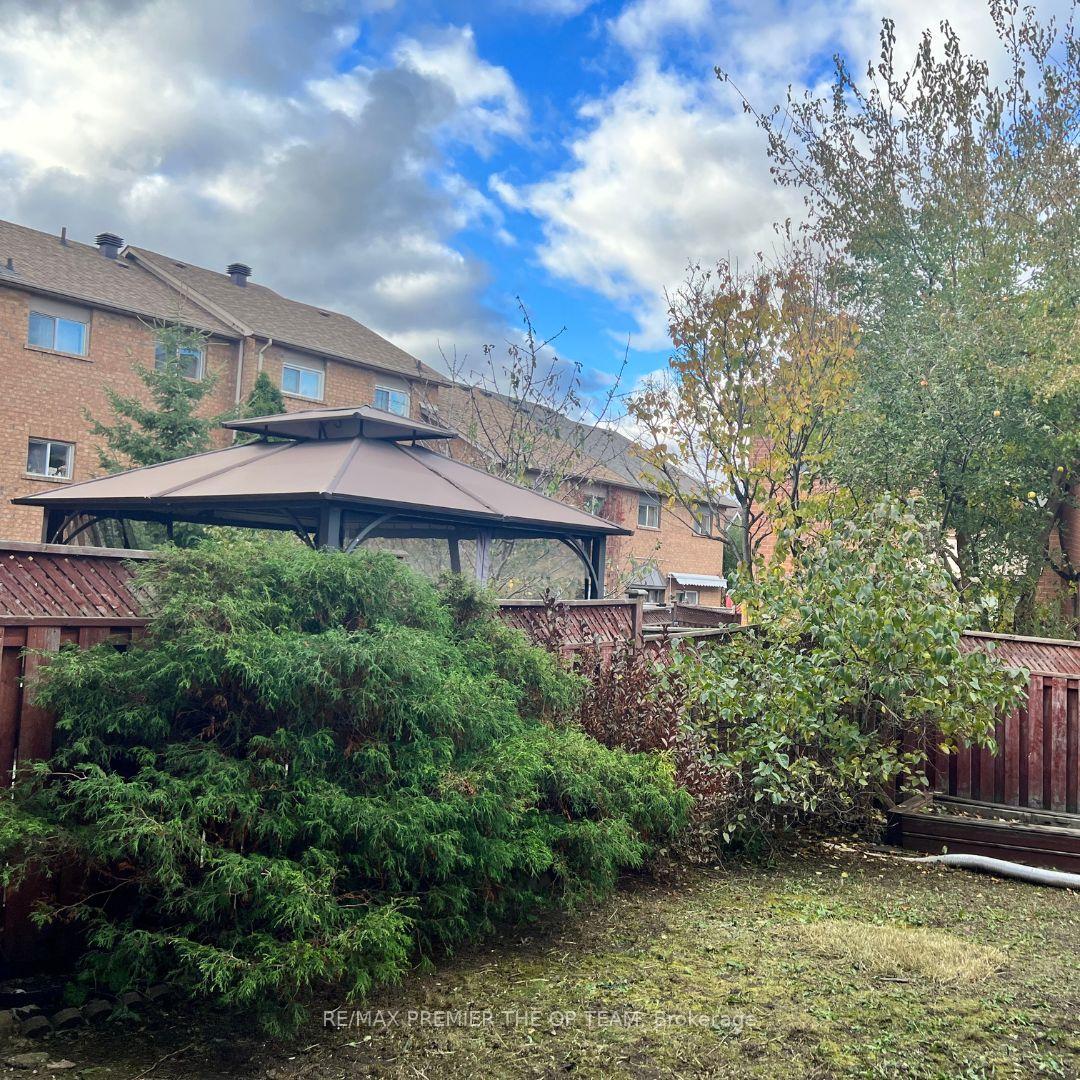 Photo 57 of 94 Kelso Crescent, Vaughan, Maple — HOMEH