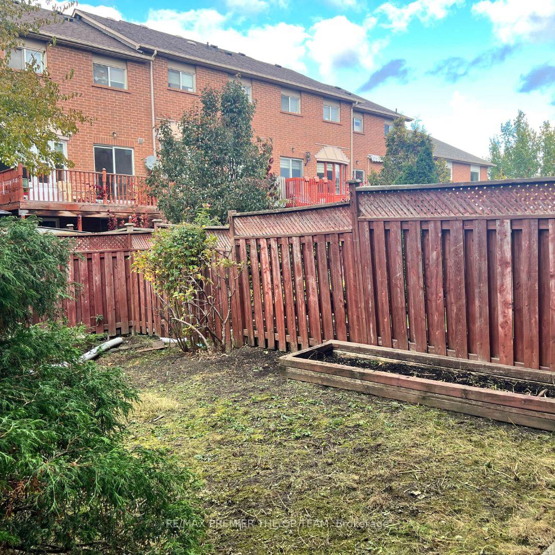 Photo 59 of 94 Kelso Crescent, Vaughan, Maple — HOMEH