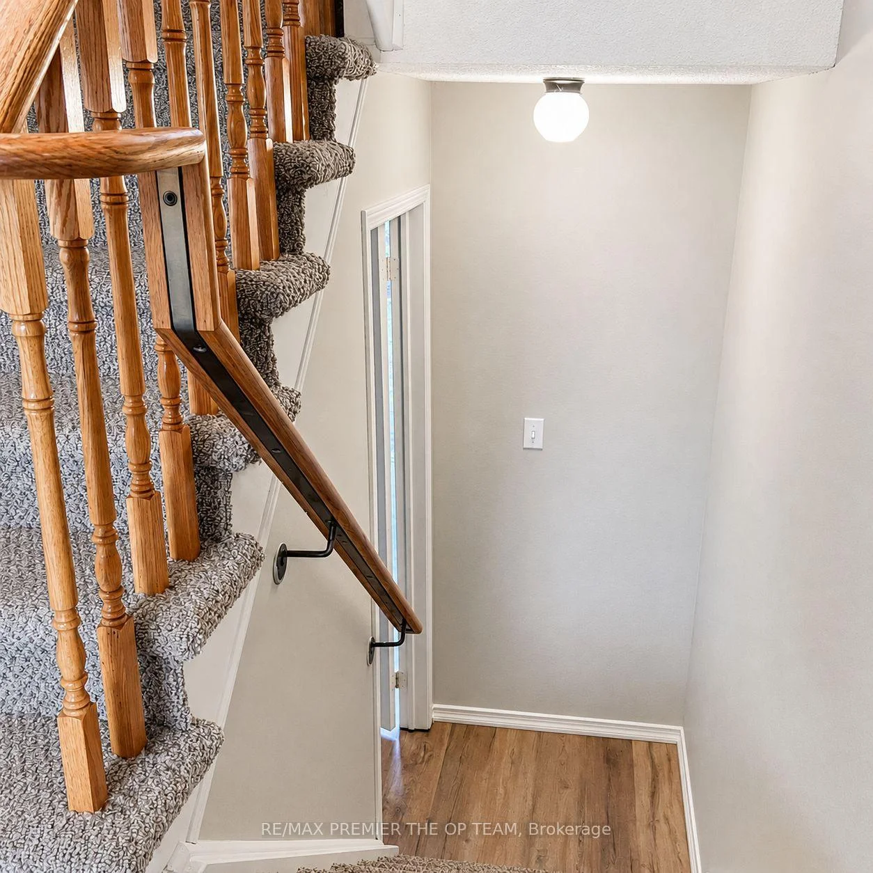 Photo 26 of 94 Kelso Crescent, Vaughan, Maple — HOMEH