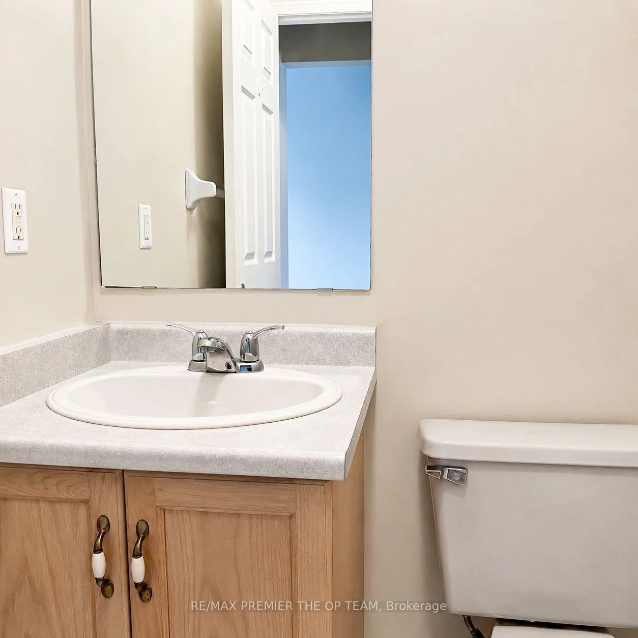 Photo 44 of 94 Kelso Crescent, Vaughan, Maple — HOMEH