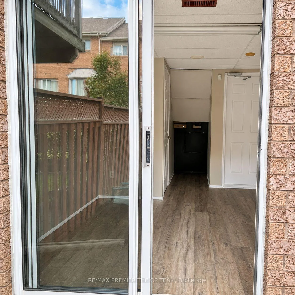 Photo 46 of 94 Kelso Crescent, Vaughan, Maple — HOMEH