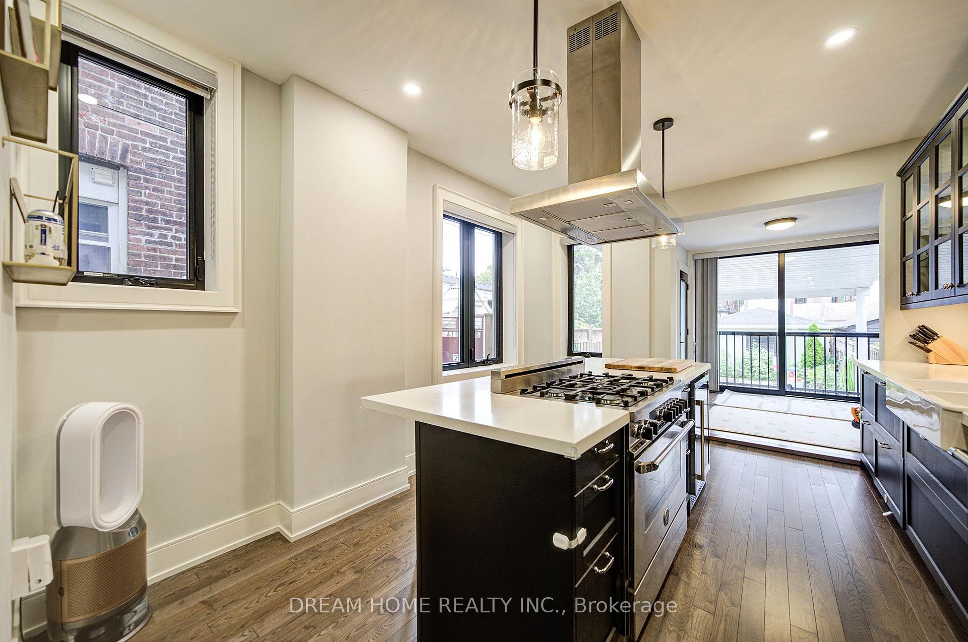 Photo 10 of 737 Shaw Street, Toronto, Palmerston-Little Italy — HOMEH