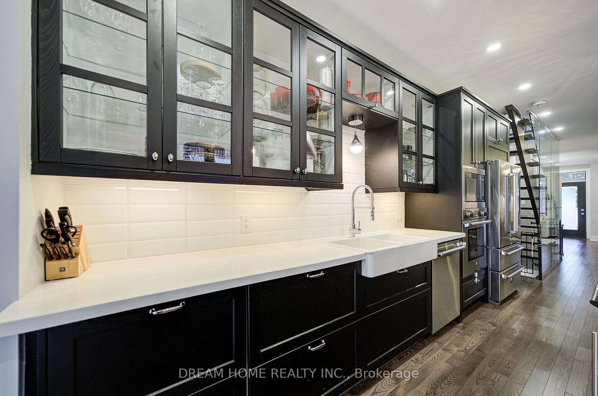 Photo 13 of 737 Shaw Street, Toronto, Palmerston-Little Italy — HOMEH