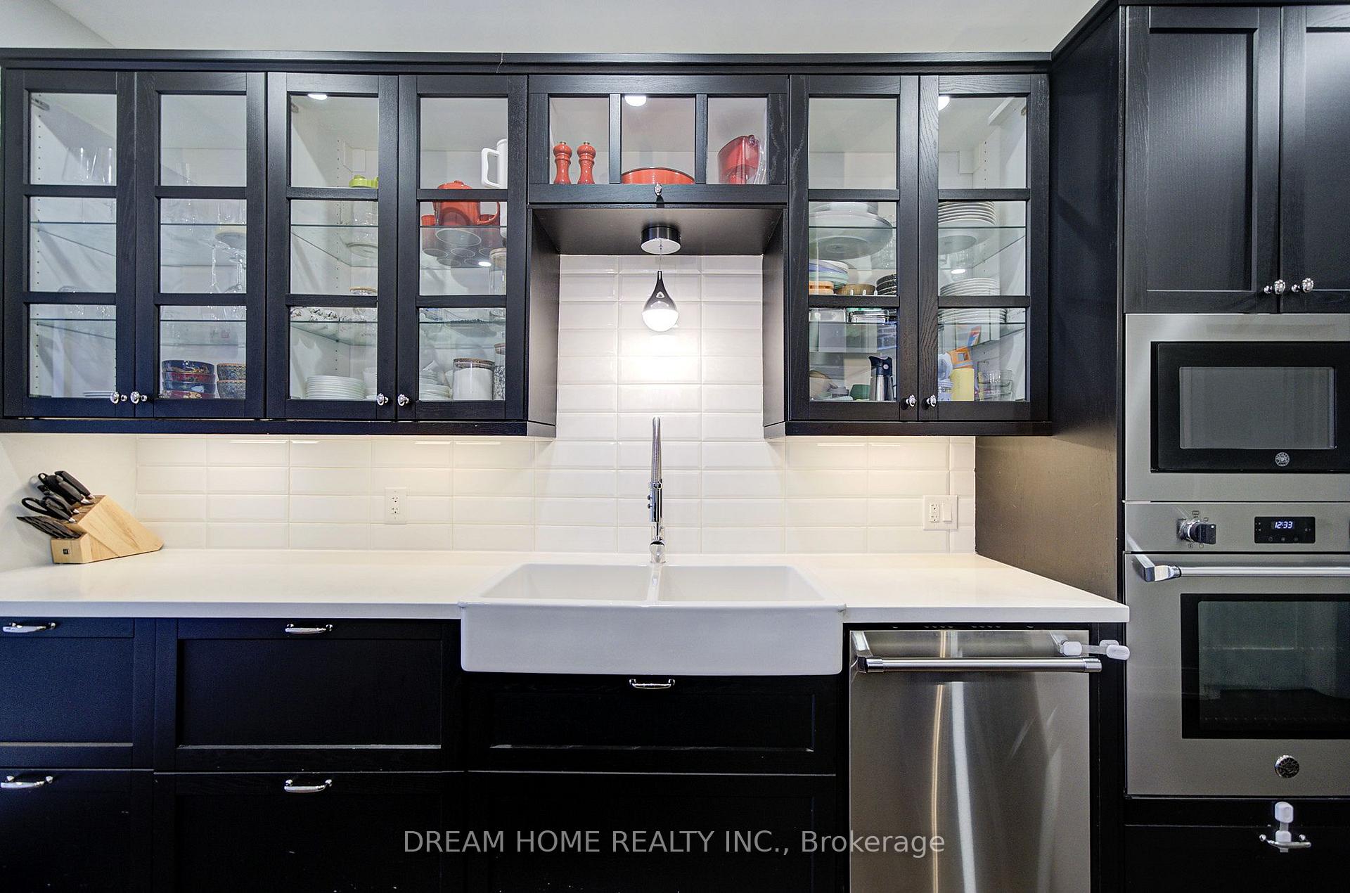 Photo 14 of 737 Shaw Street, Toronto, Palmerston-Little Italy — HOMEH
