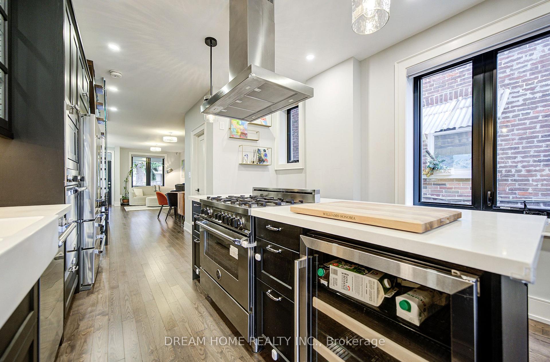 Photo 17 of 737 Shaw Street, Toronto, Palmerston-Little Italy — HOMEH