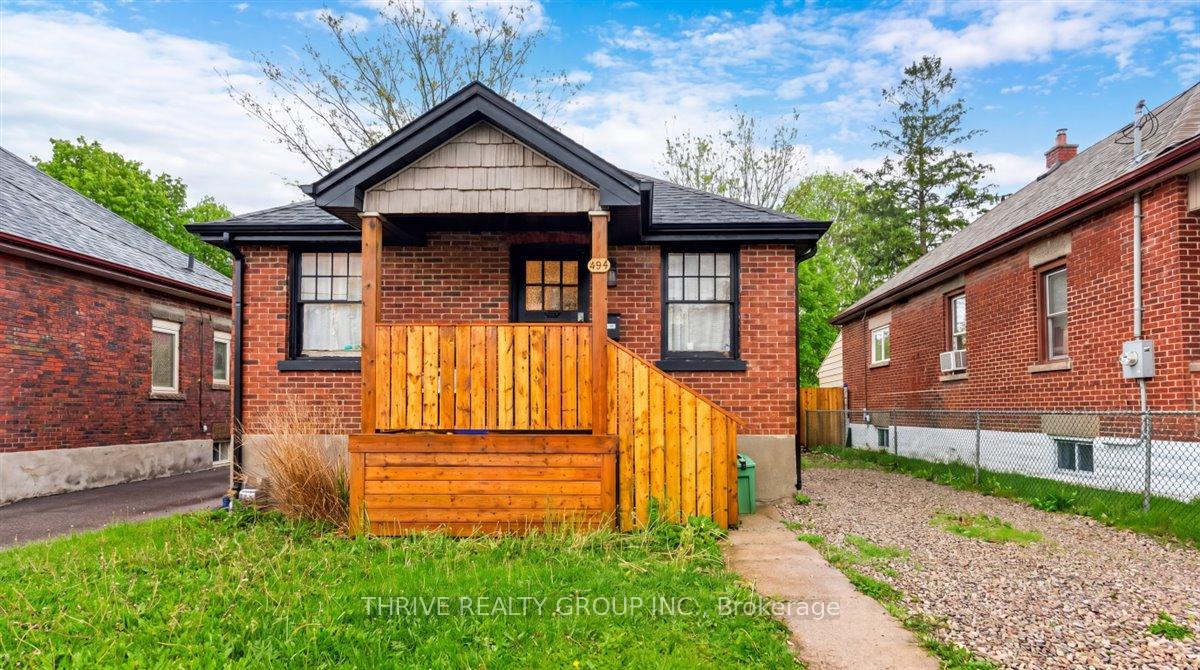Photo of 494 Highbury Avenue N