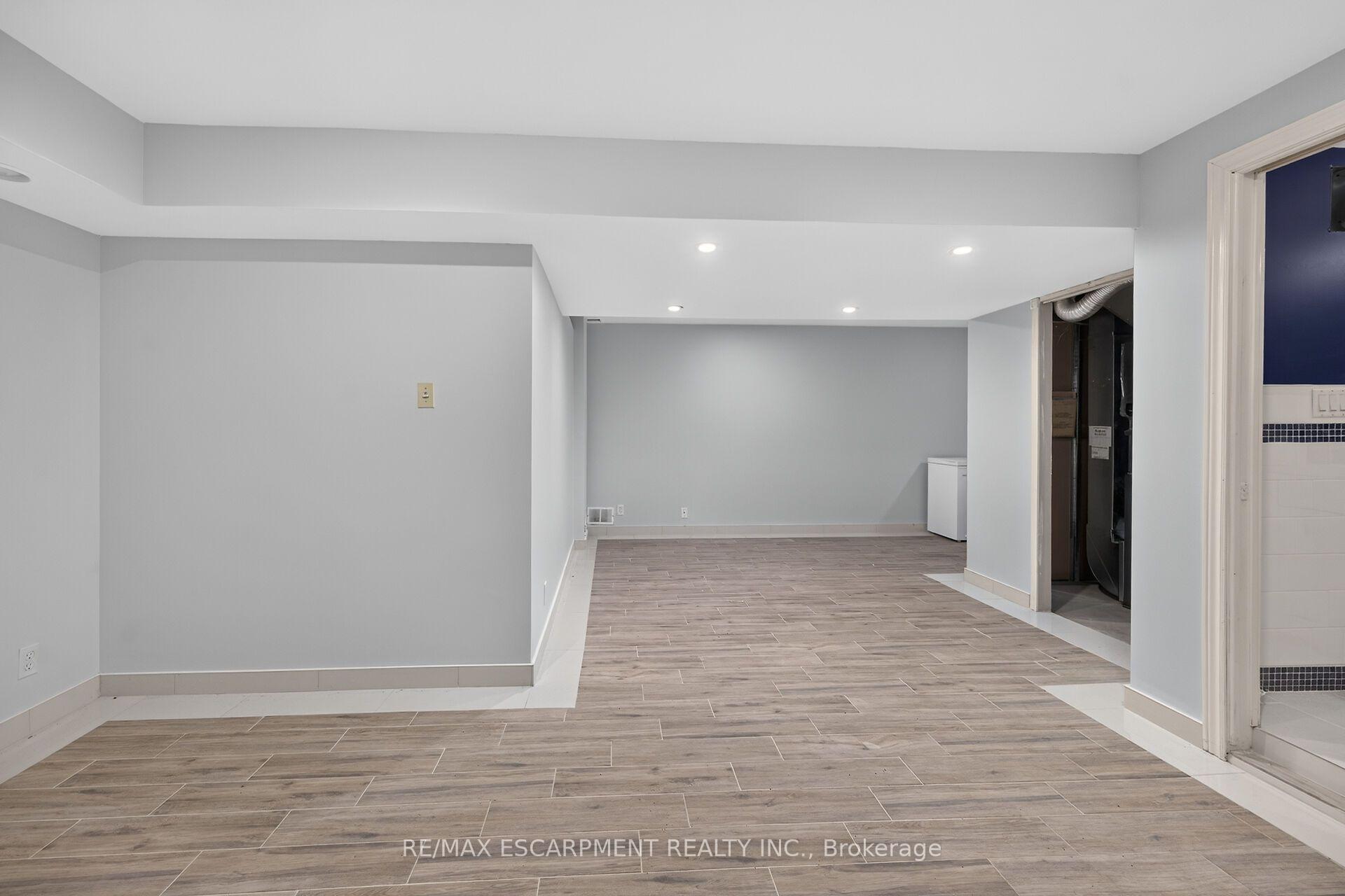 Photo 43 of 33 Brantdale Avenue, Hamilton, Southam — HOMEH