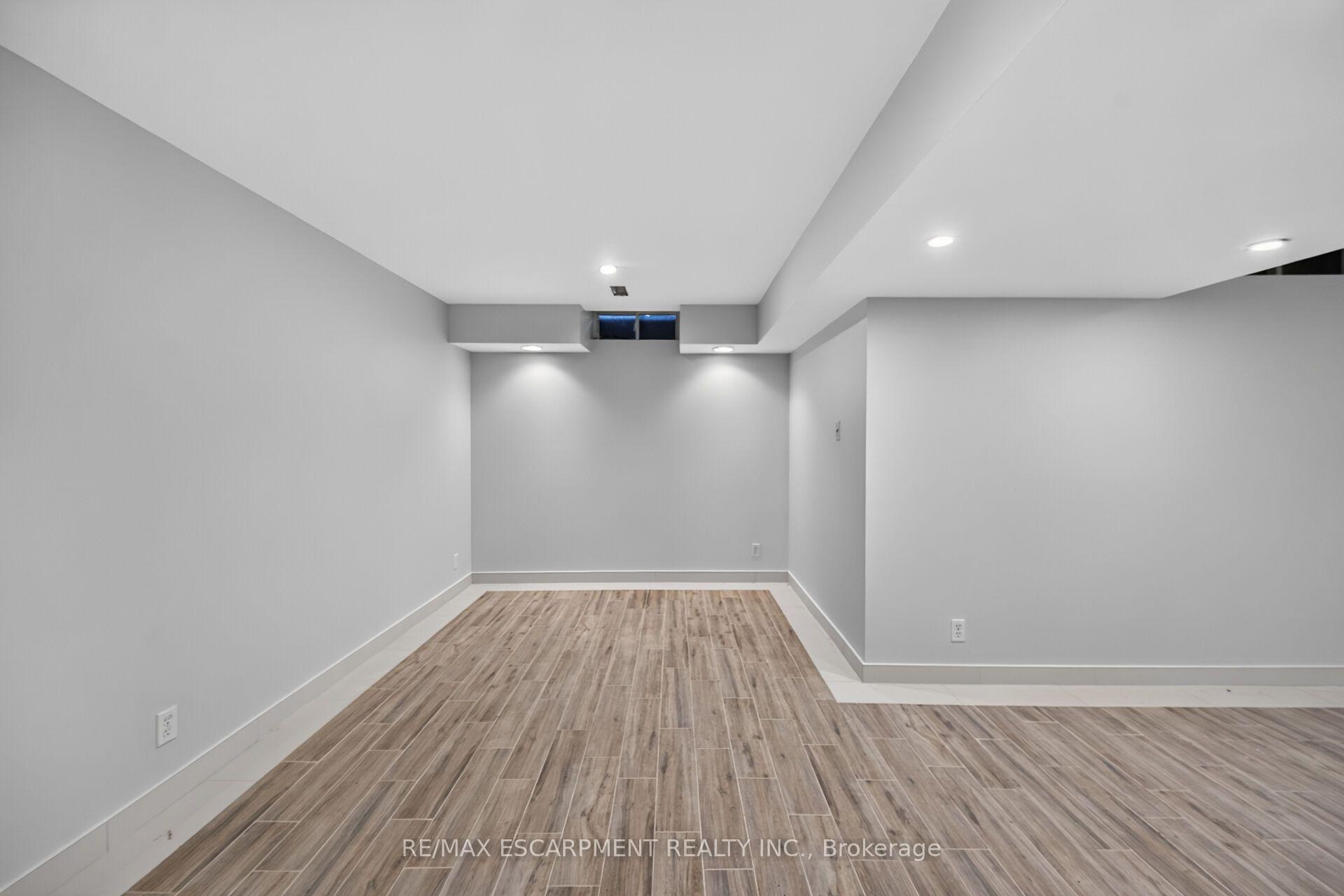 Photo 45 of 33 Brantdale Avenue, Hamilton, Southam — HOMEH