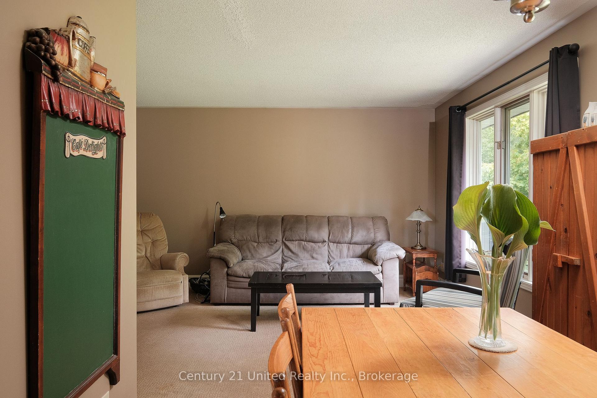 Photo 8 of 1118 5th Line, Selwyn — HOMEH