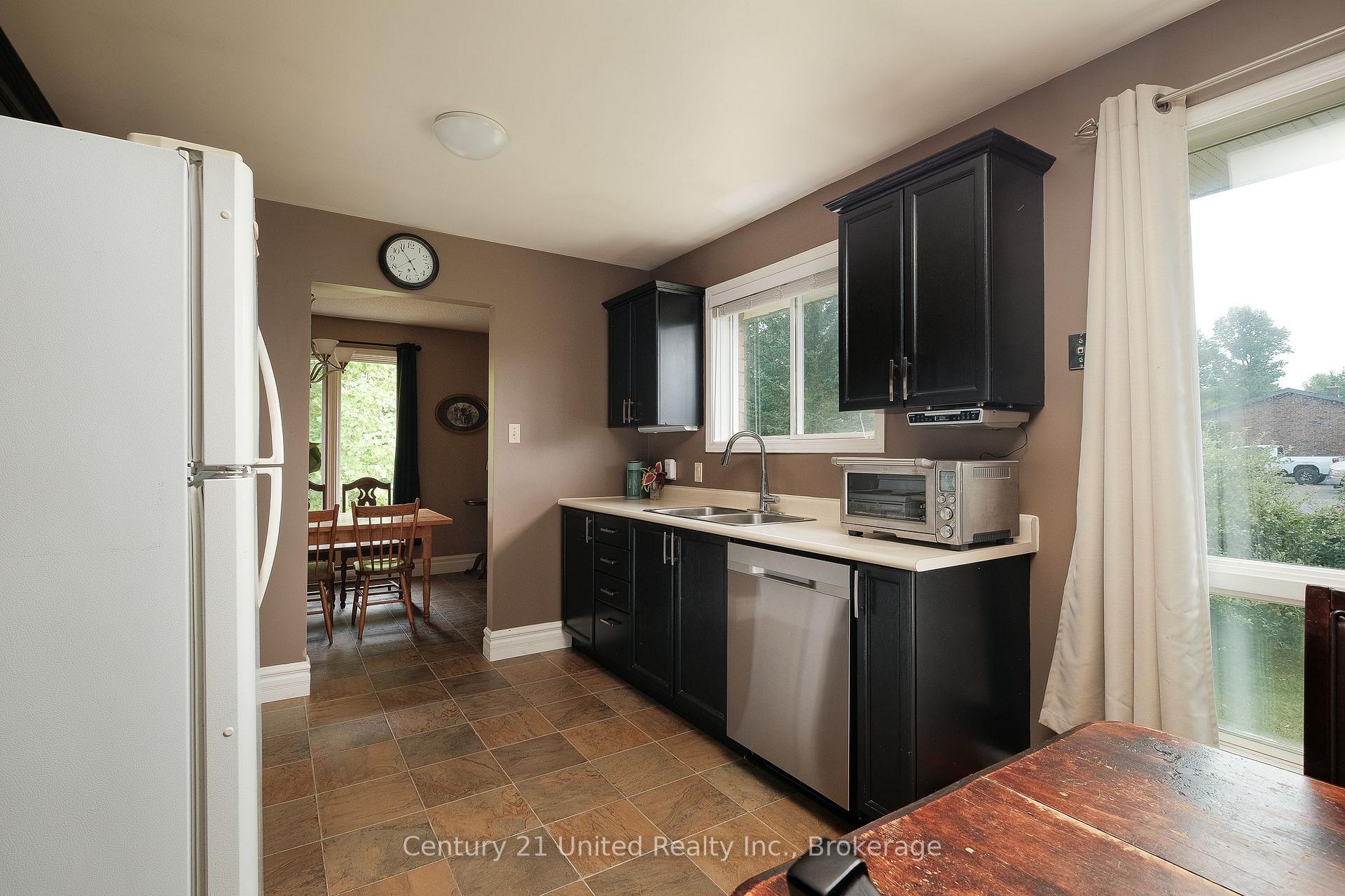 Photo 11 of 1118 5th Line, Selwyn — HOMEH