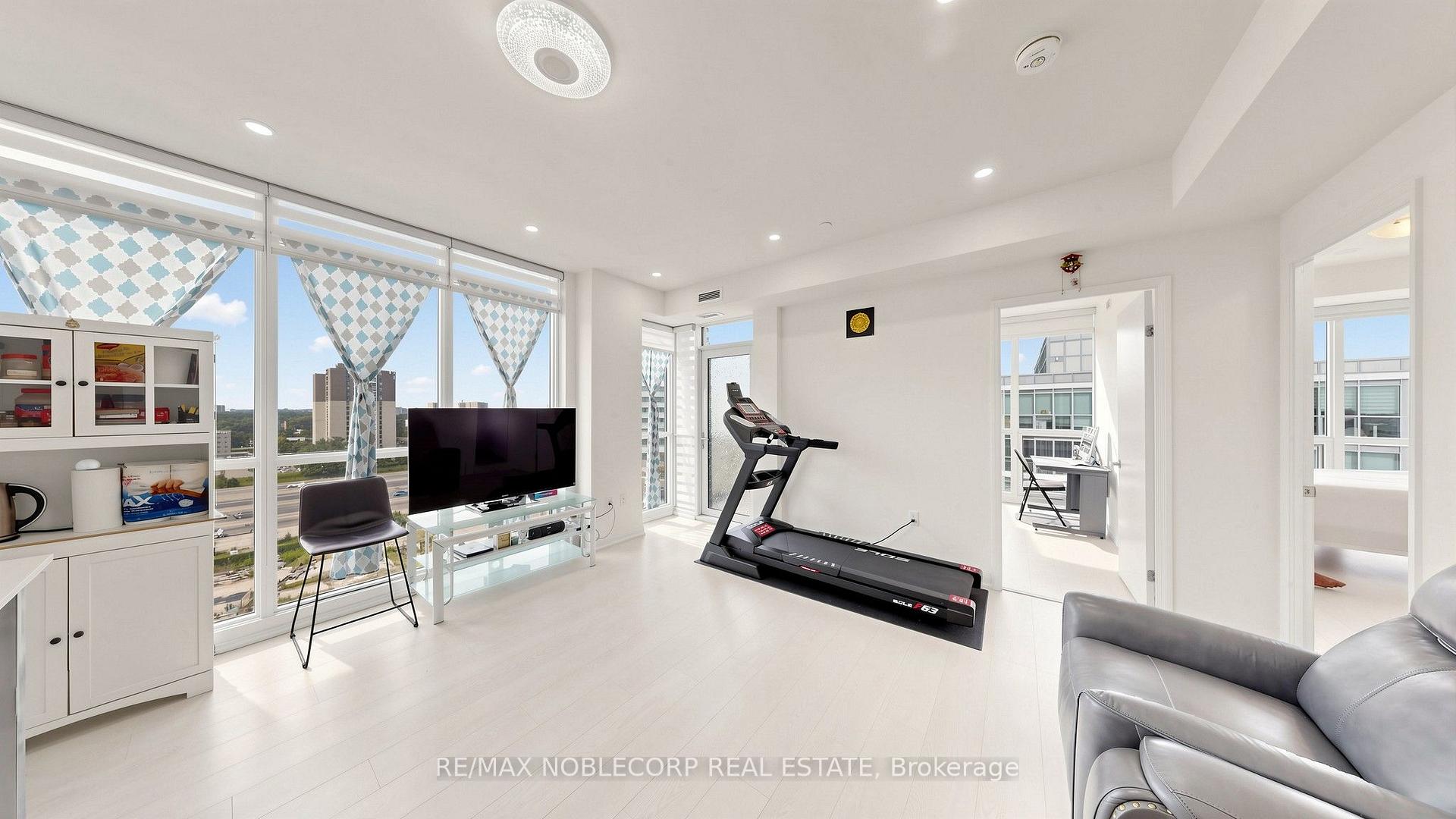 Photo 7 of Unit 1005, 10 Gibbs Road, Etobicoke, Islington-City Centre West — HOMEH
