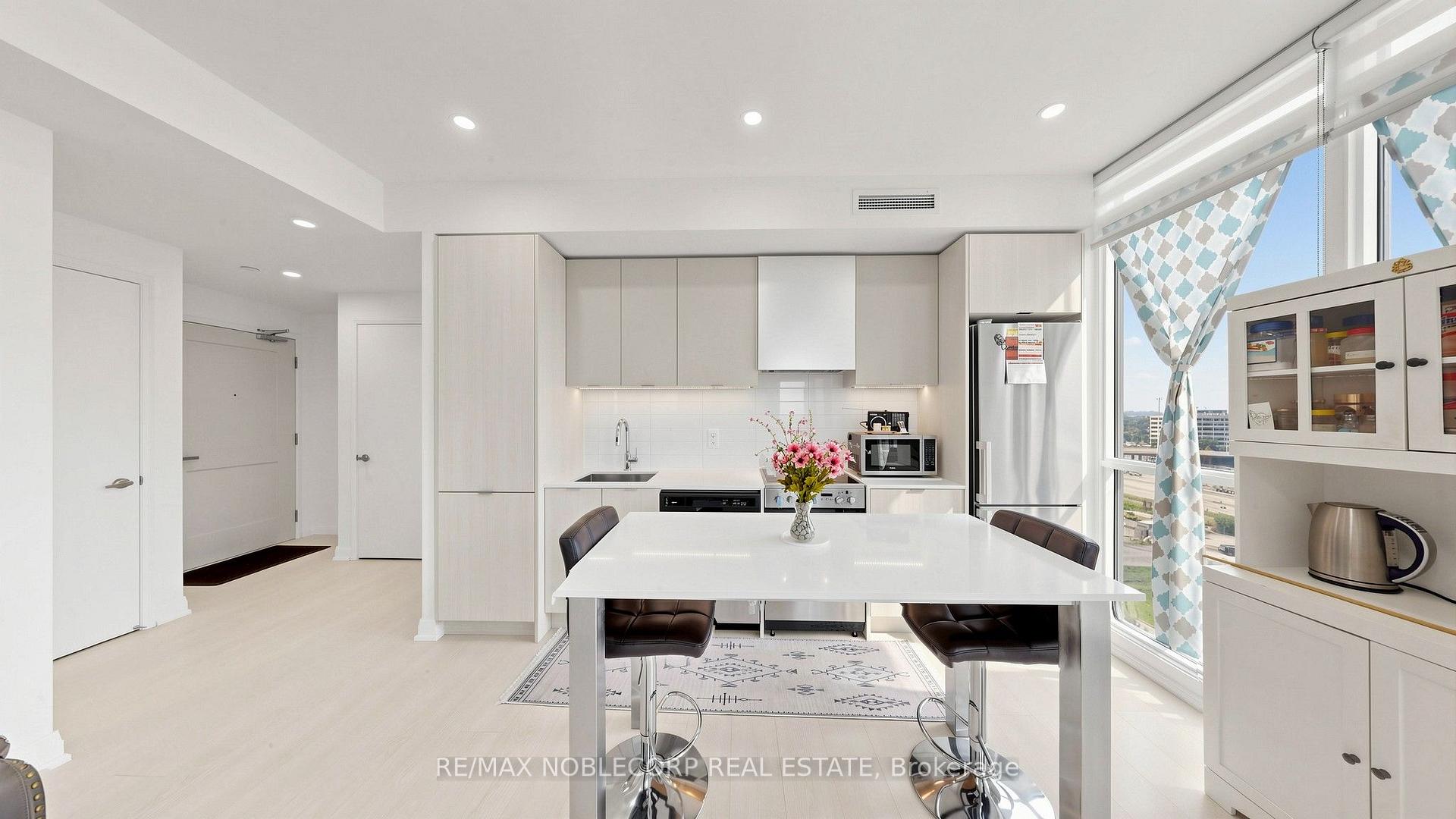 Photo 11 of Unit 1005, 10 Gibbs Road, Etobicoke, Islington-City Centre West — HOMEH