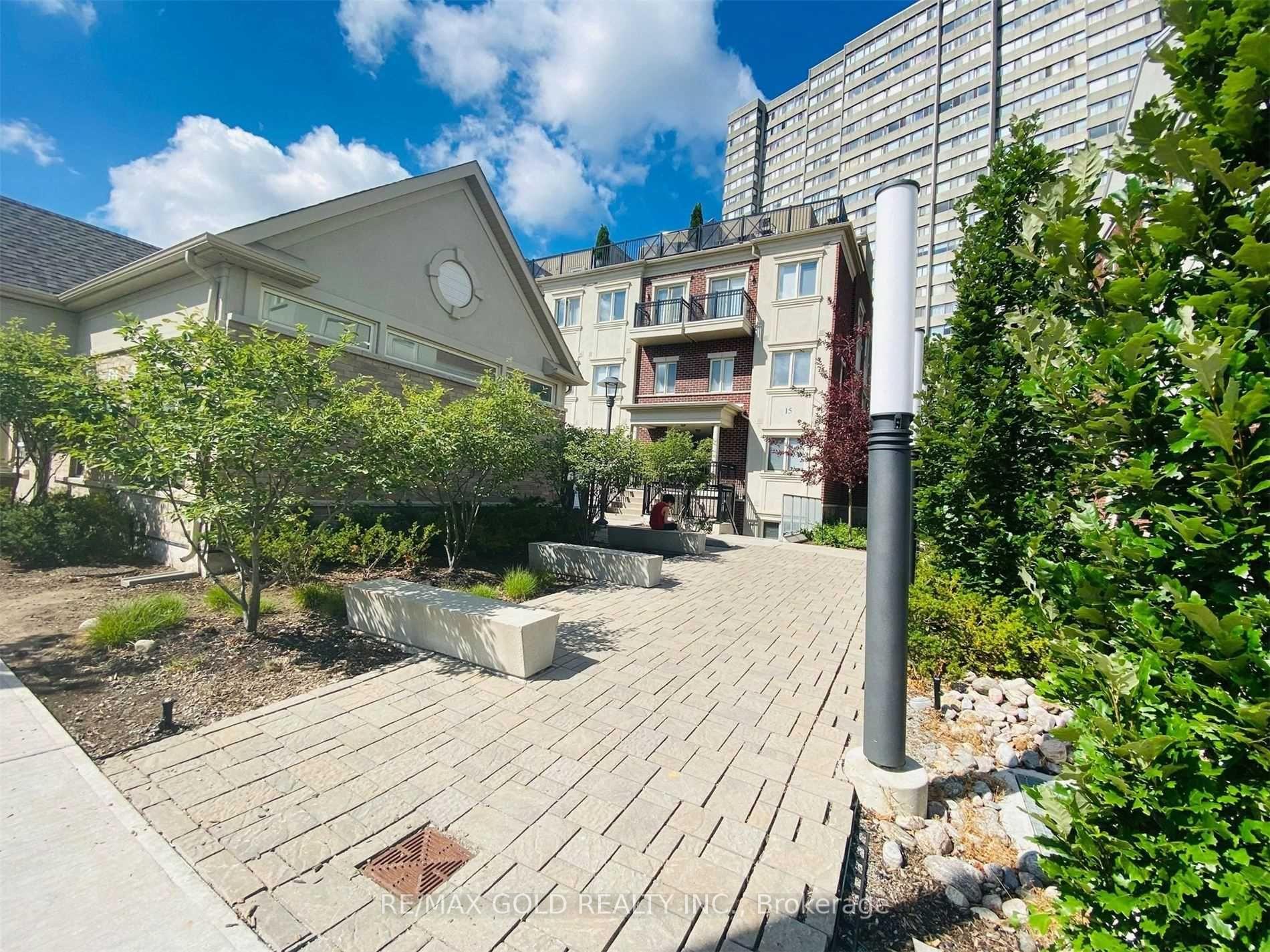 Front of Unit 114, 15 Coneflower Crescent