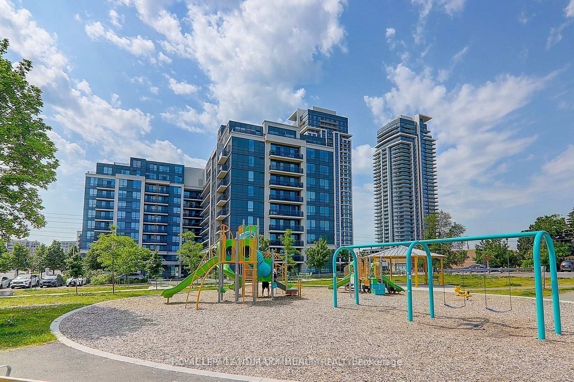 Photo 1 of Unit 315, 370 Highway 7 E, Richmond Hill, Doncrest — HOMEH