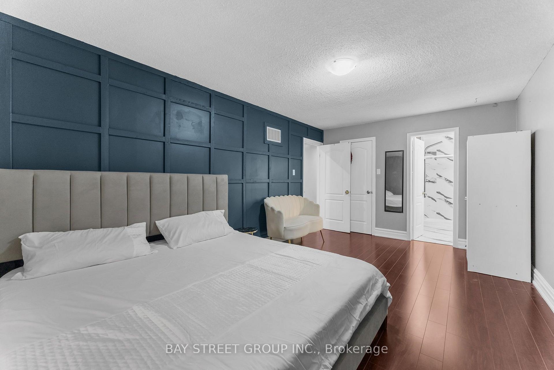 Photo 37 of 34 Lamp Crescent, Vaughan, West Woodbridge — HOMEH