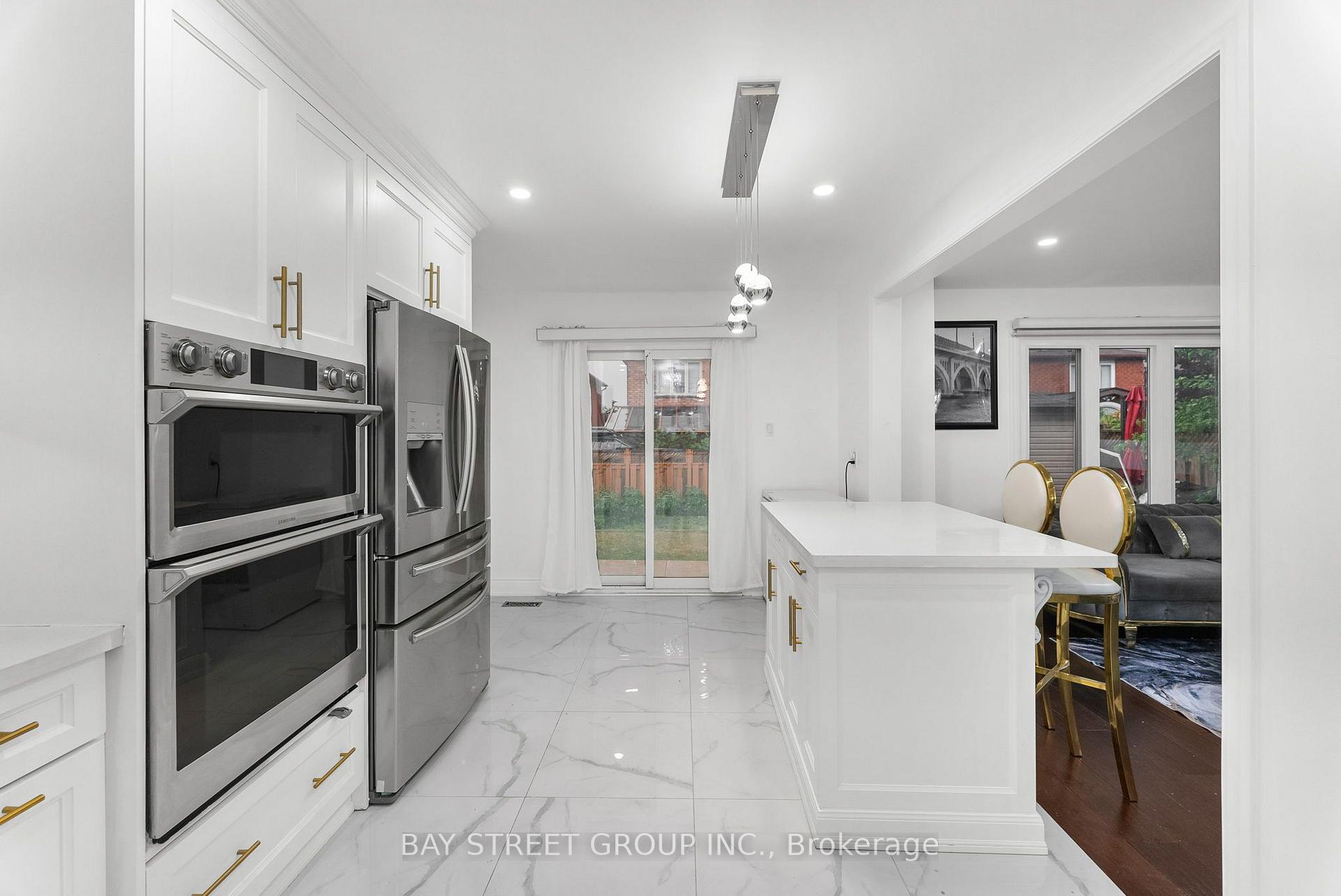 Photo 63 of 34 Lamp Crescent, Vaughan, West Woodbridge — HOMEH