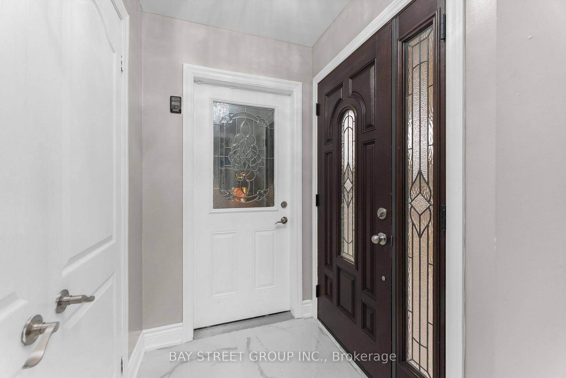 Photo 77 of 34 Lamp Crescent, Vaughan, West Woodbridge — HOMEH