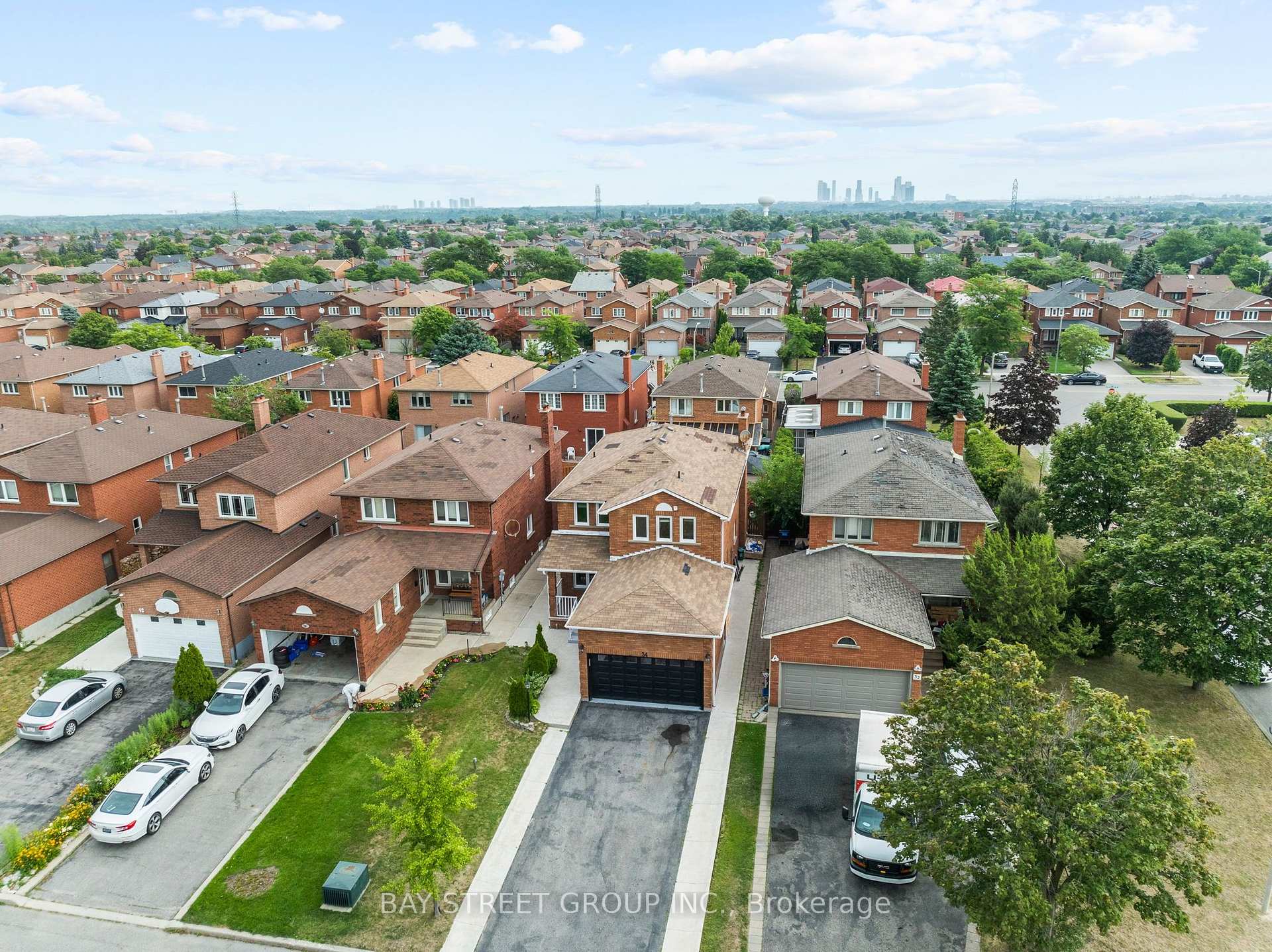 Photo 82 of 34 Lamp Crescent, Vaughan, West Woodbridge — HOMEH
