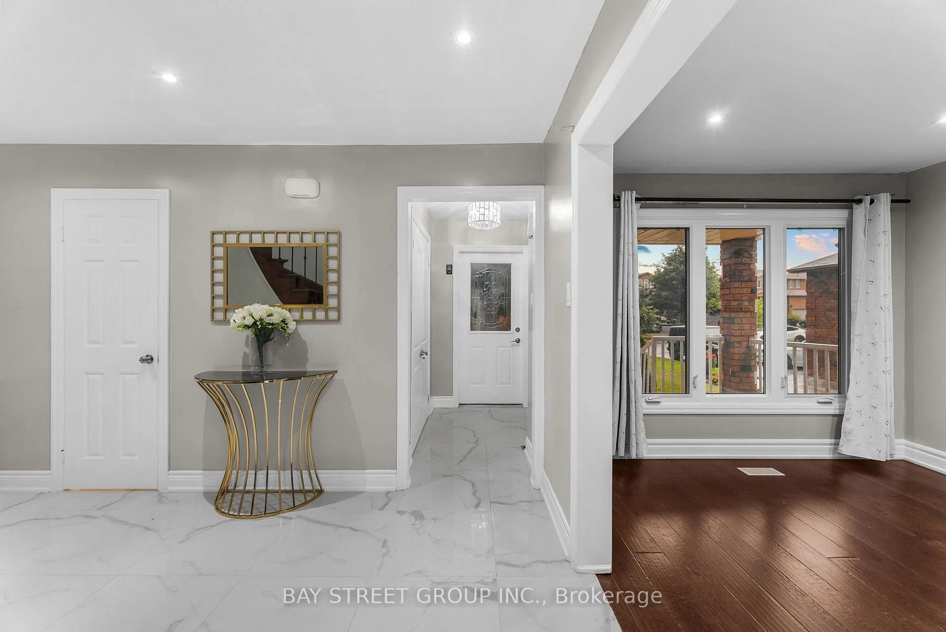 Photo 30 of 34 Lamp Crescent, Vaughan, West Woodbridge — HOMEH