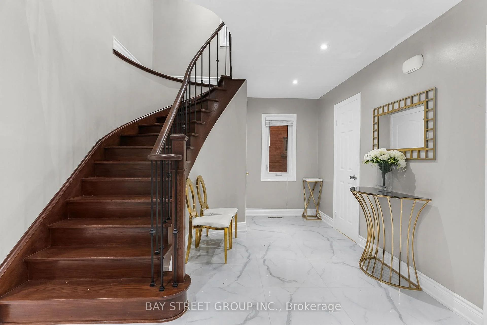 Photo 36 of 34 Lamp Crescent, Vaughan, West Woodbridge — HOMEH