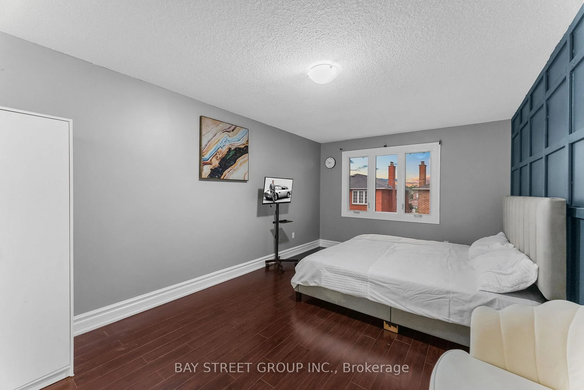 Photo 40 of 34 Lamp Crescent, Vaughan, West Woodbridge — HOMEH