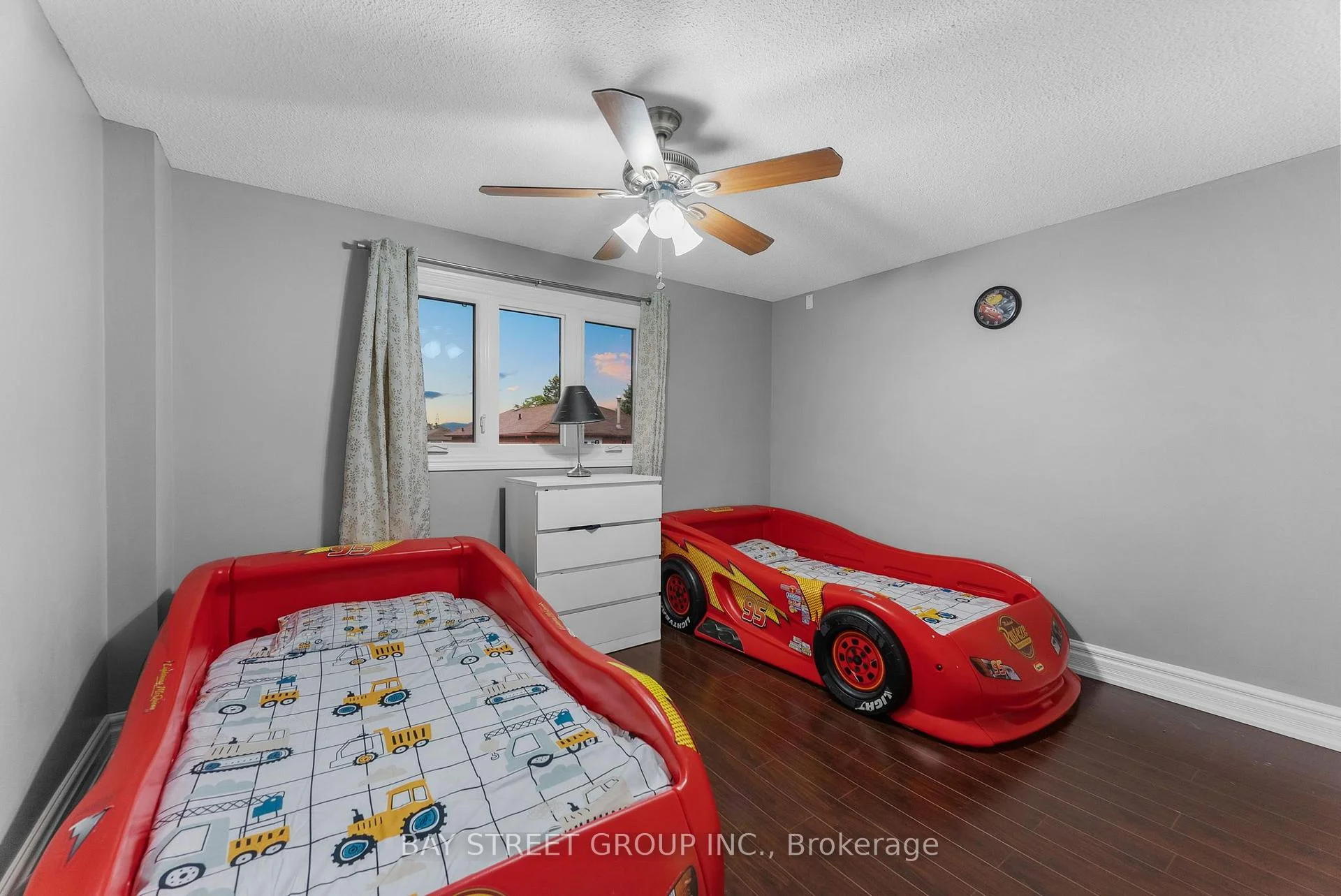 Photo 48 of 34 Lamp Crescent, Vaughan, West Woodbridge — HOMEH