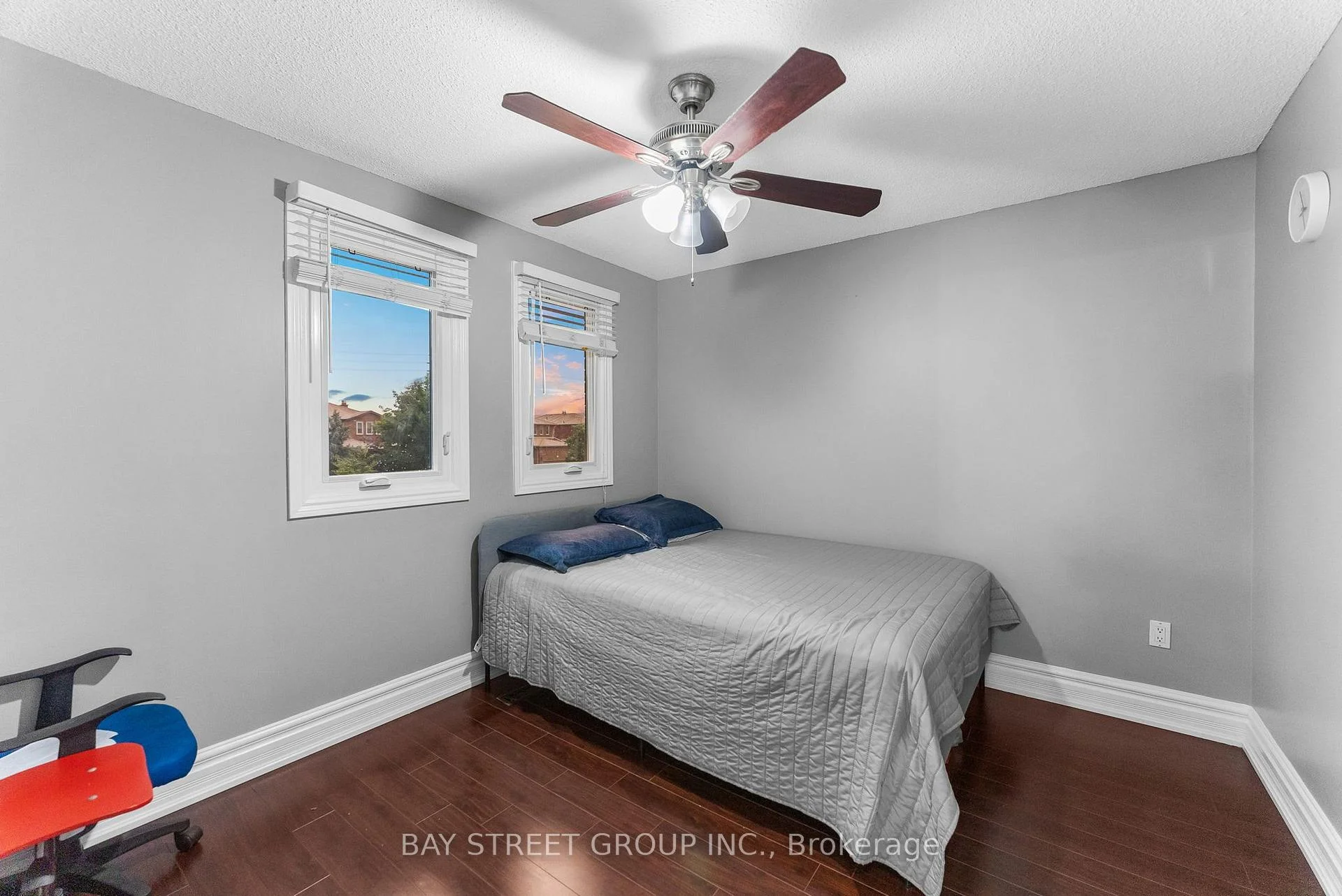 Photo 52 of 34 Lamp Crescent, Vaughan, West Woodbridge — HOMEH