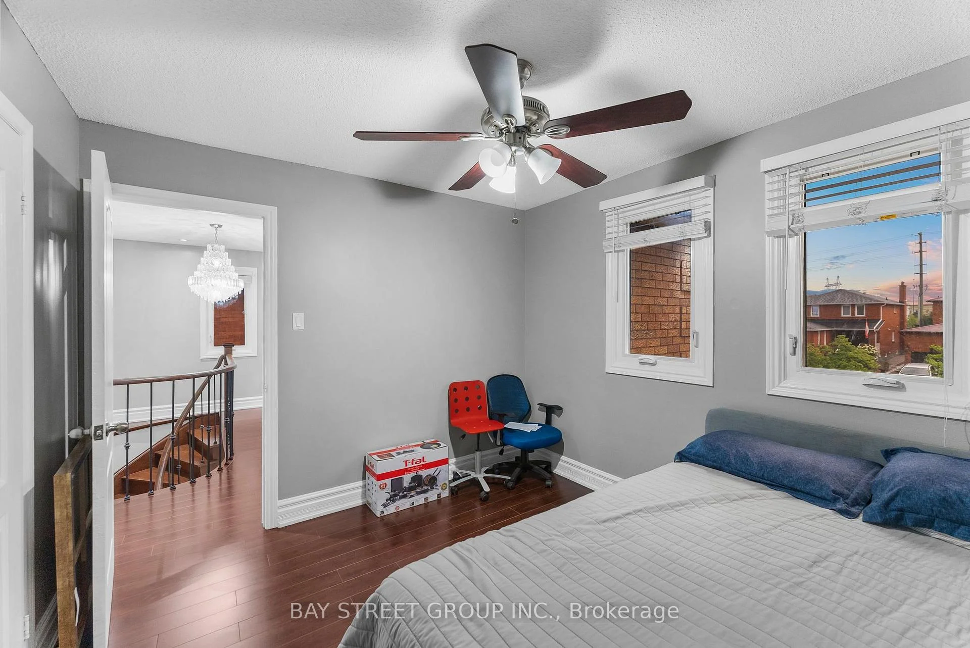 Photo 54 of 34 Lamp Crescent, Vaughan, West Woodbridge — HOMEH