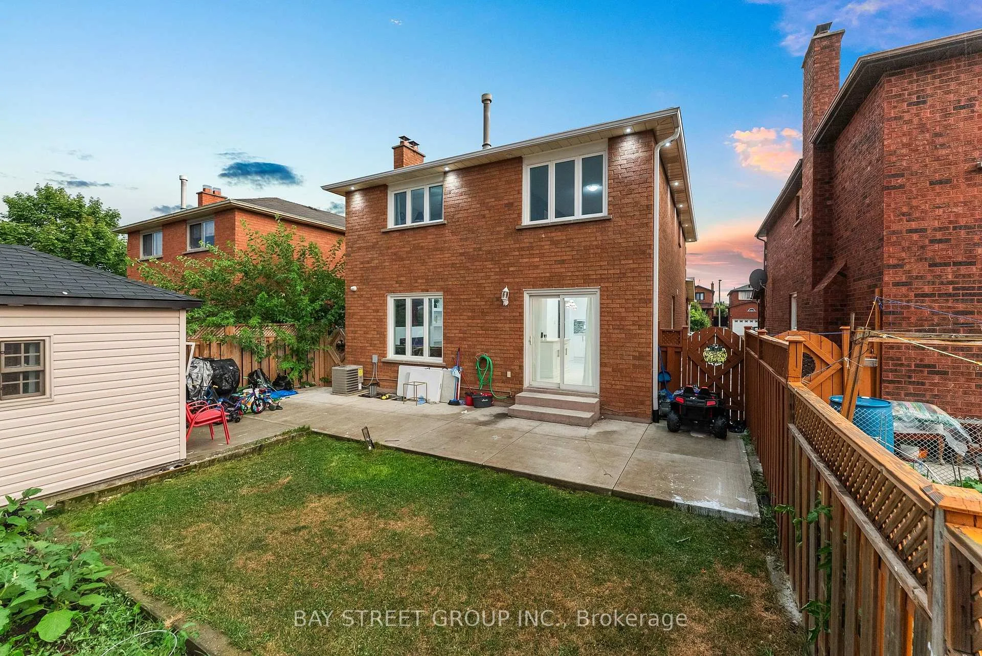 Photo 66 of 34 Lamp Crescent, Vaughan, West Woodbridge — HOMEH