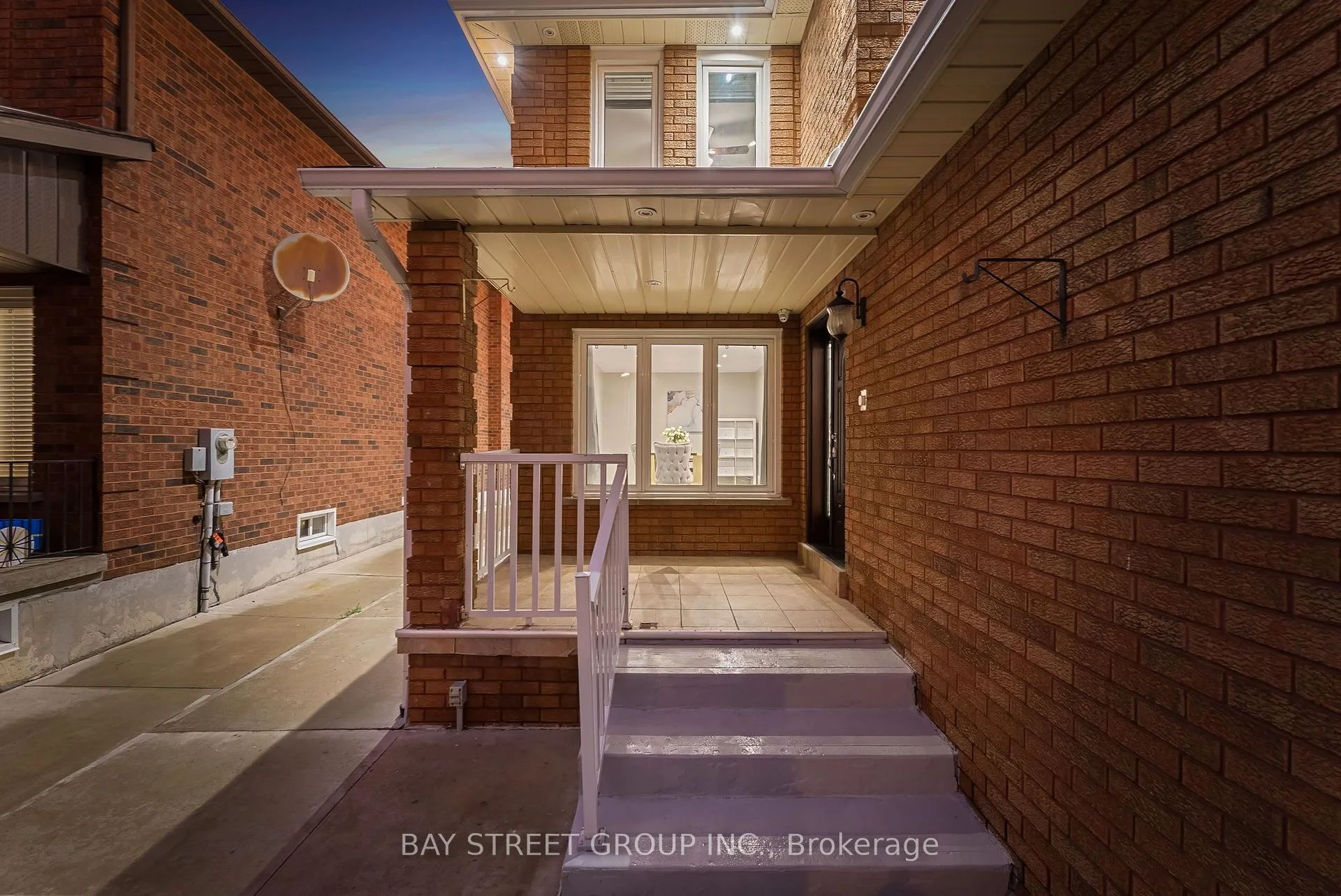 Photo 72 of 34 Lamp Crescent, Vaughan, West Woodbridge — HOMEH