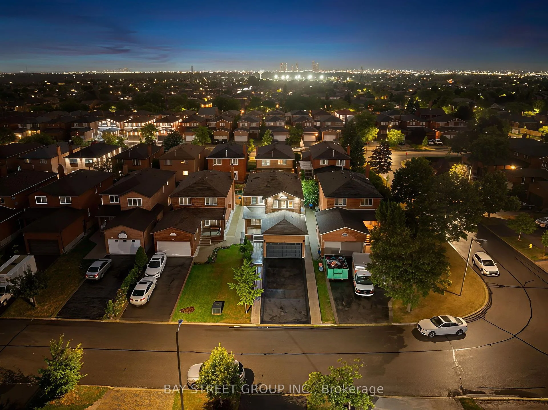 Photo 74 of 34 Lamp Crescent, Vaughan, West Woodbridge — HOMEH