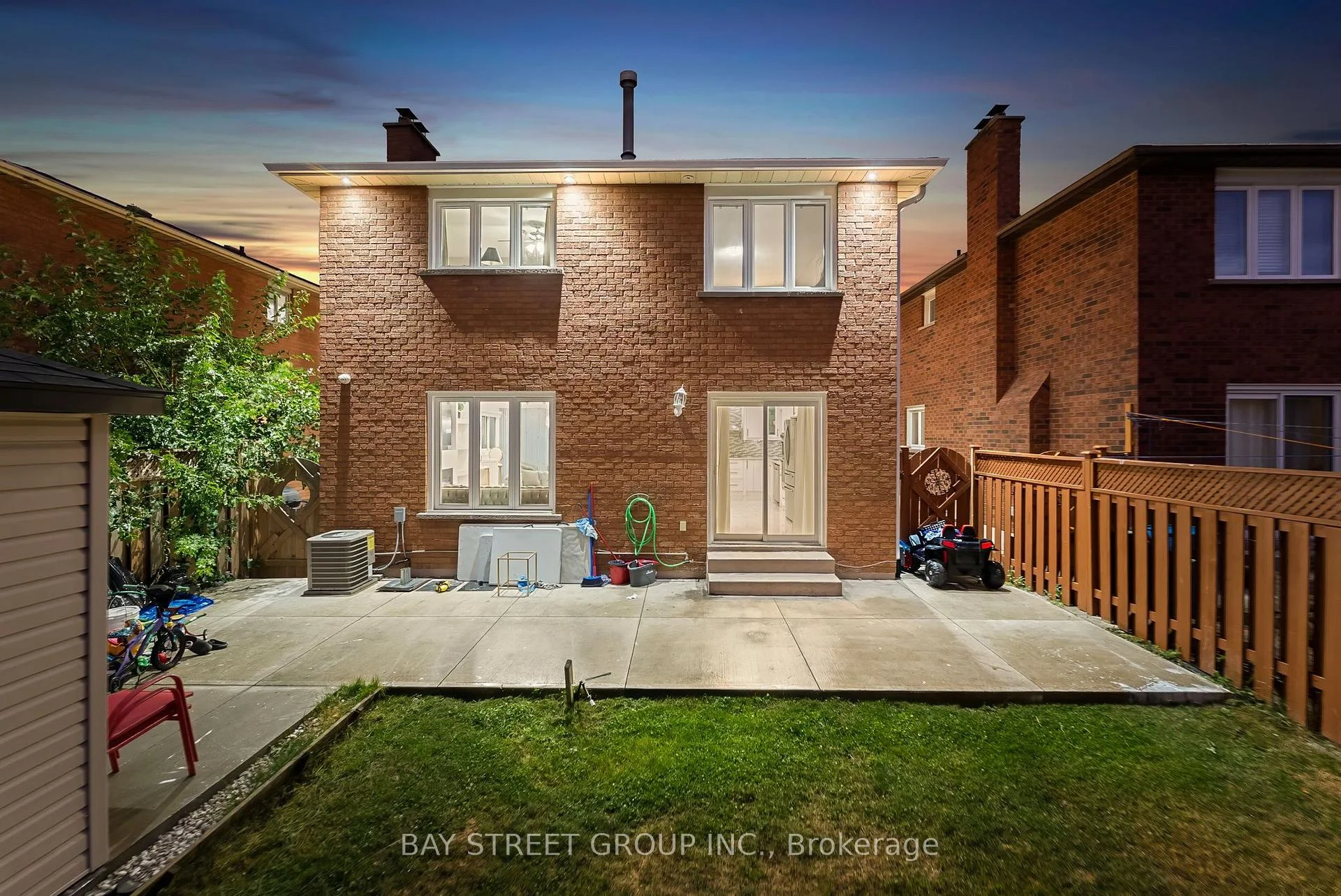 Photo 76 of 34 Lamp Crescent, Vaughan, West Woodbridge — HOMEH