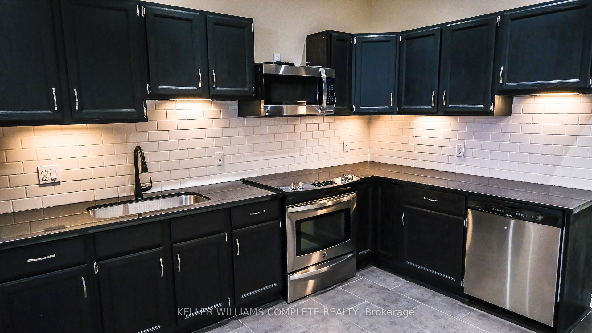 Photo 15 of 119 Markland Street, Hamilton, Durand — HOMEH