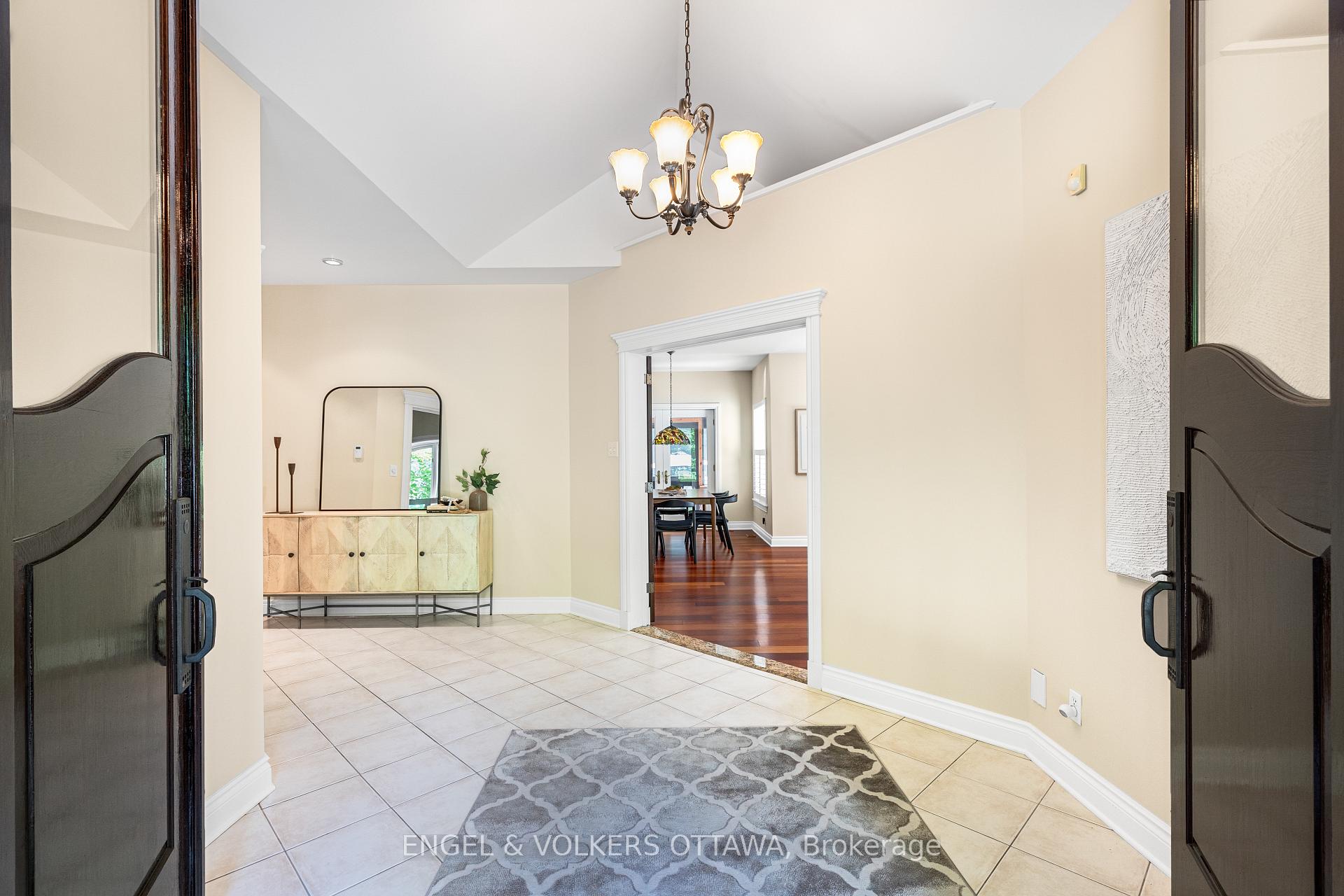 Photo 10 of 6 Marchvale Drive, Ottawa, Kanata - Kanata Lakes/Heritage Hills — HOMEH