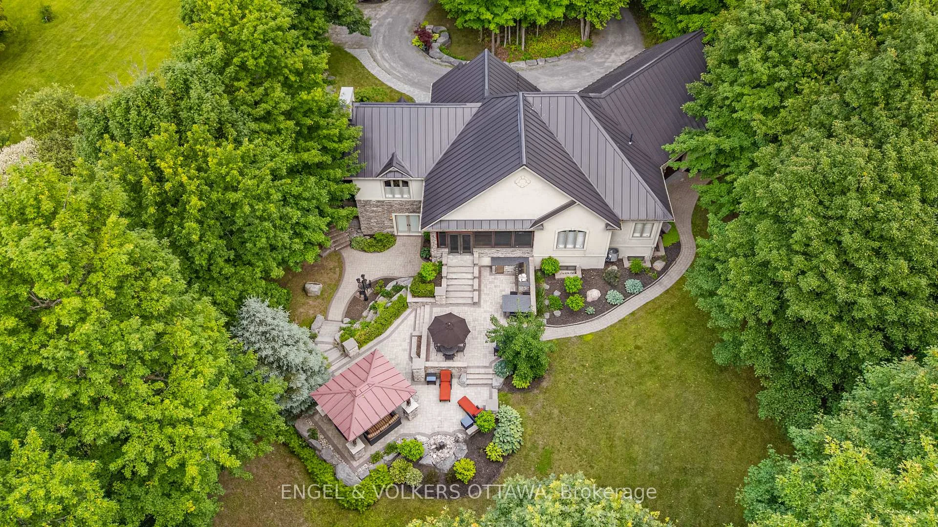 Photo 5 of 6 Marchvale Drive, Ottawa, Kanata - Kanata Lakes/Heritage Hills — HOMEH