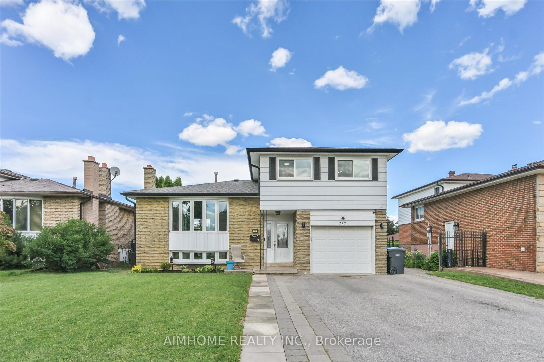 Photo 2 of 232 McMurchy Avenue, Brampton, Brampton South — HOMEH