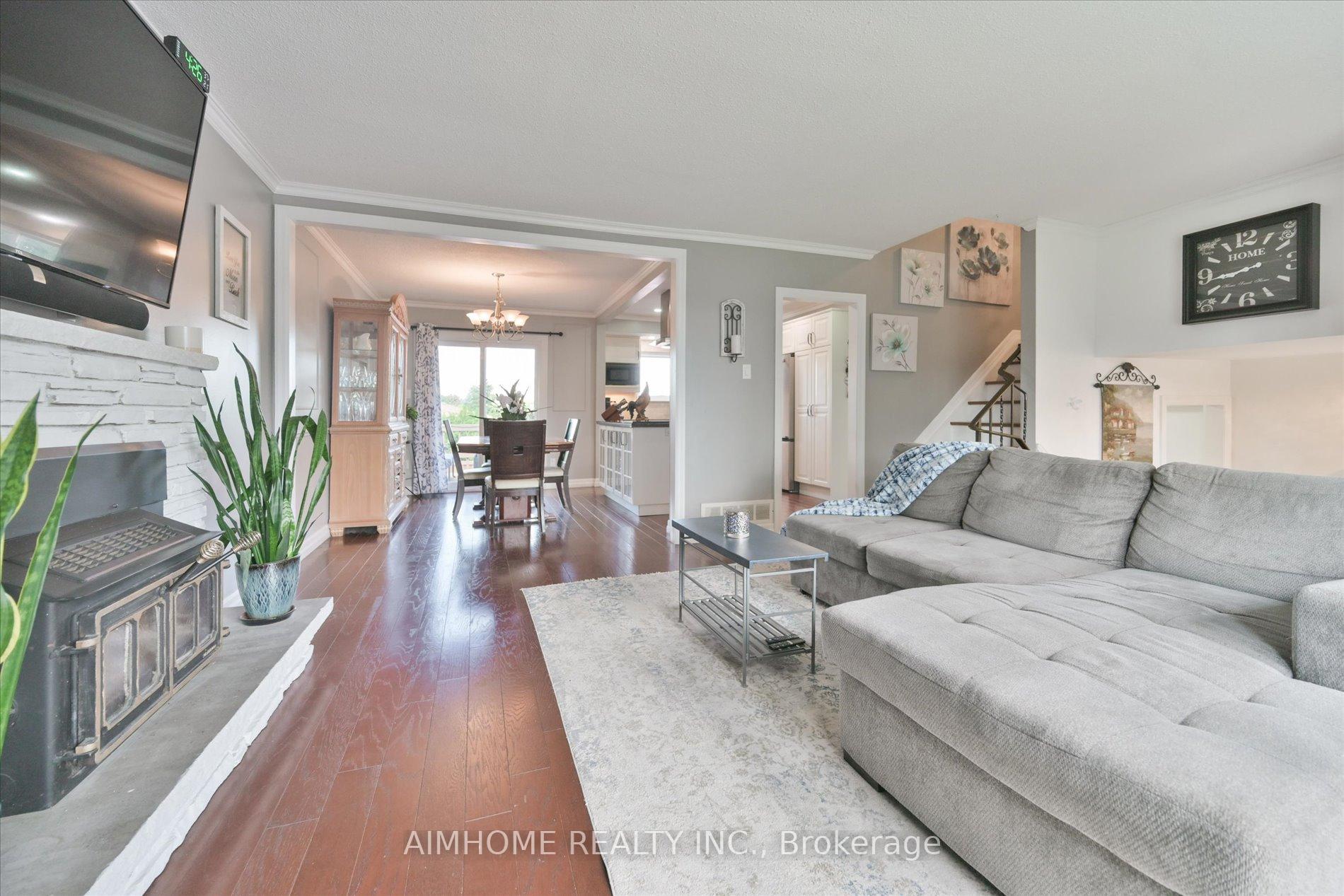Photo 8 of 232 McMurchy Avenue, Brampton, Brampton South — HOMEH