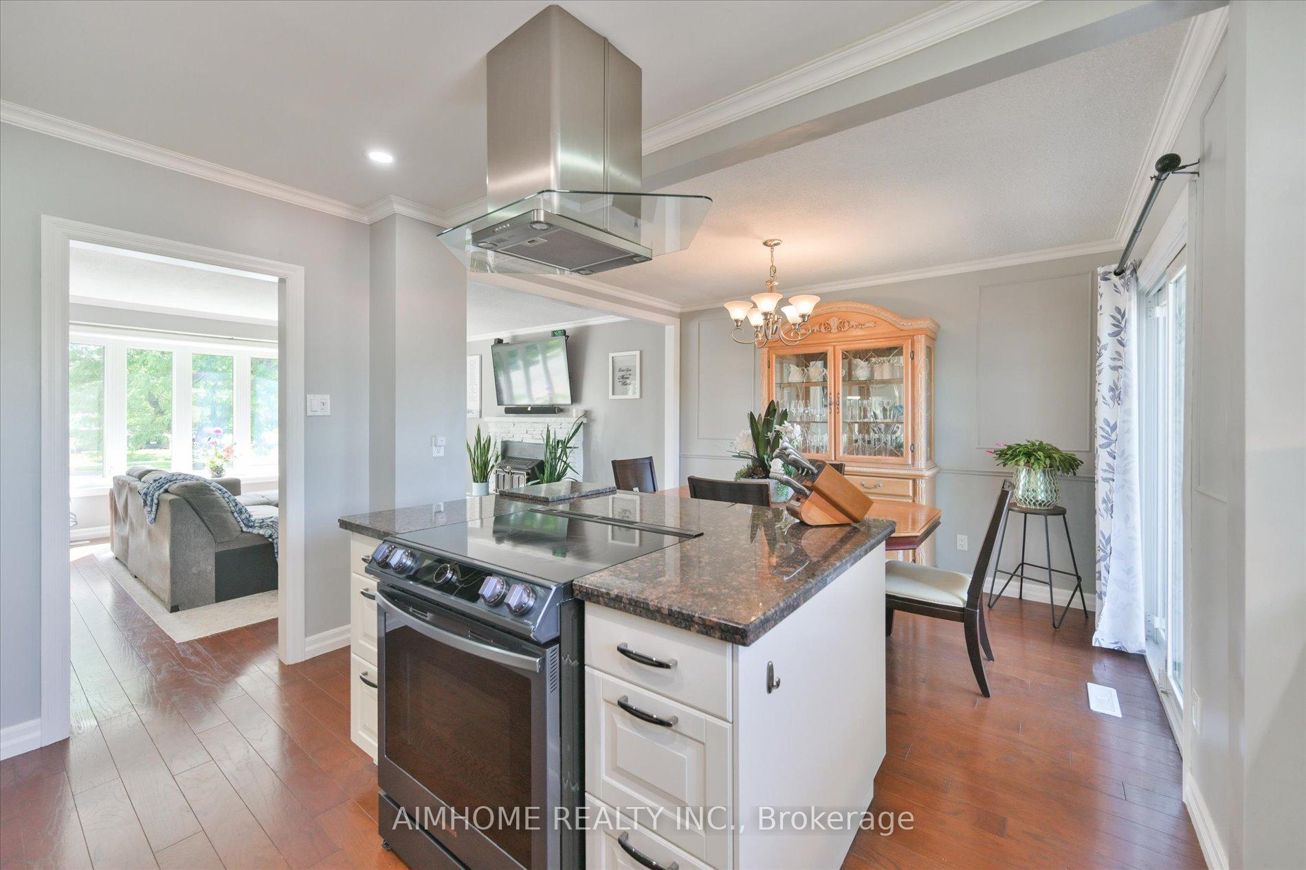 Photo 14 of 232 McMurchy Avenue, Brampton, Brampton South — HOMEH