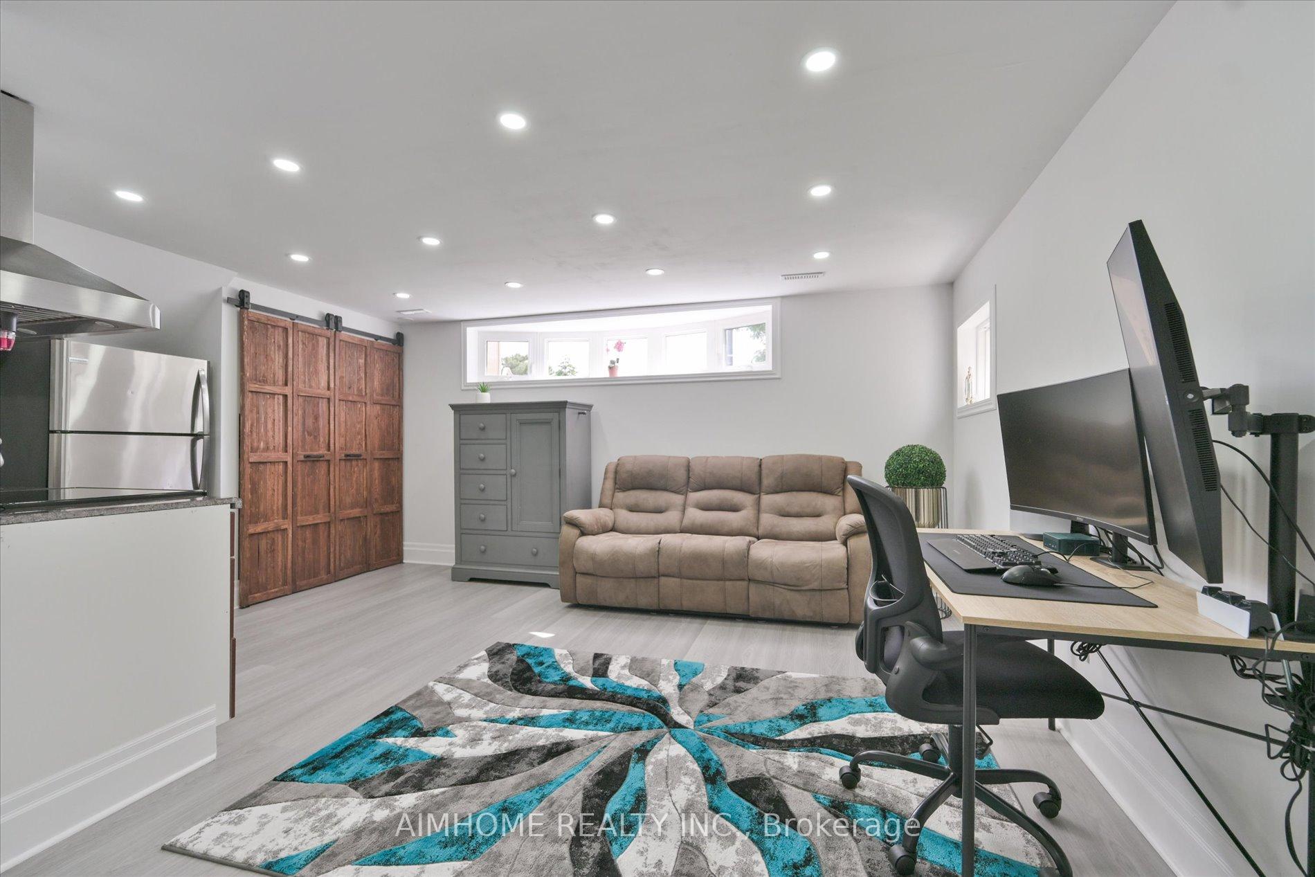 Photo 27 of 232 McMurchy Avenue, Brampton, Brampton South — HOMEH