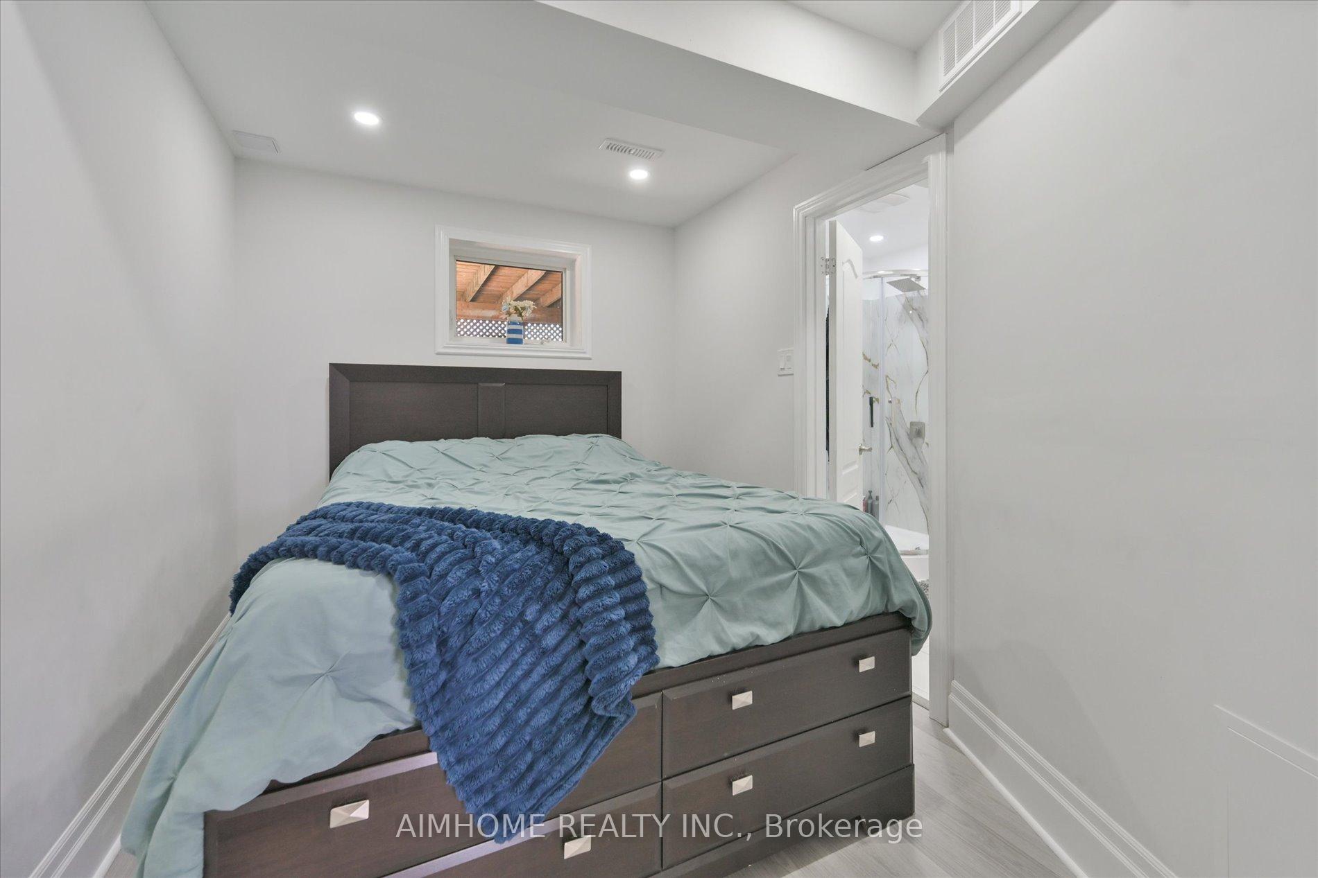 Photo 29 of 232 McMurchy Avenue, Brampton, Brampton South — HOMEH