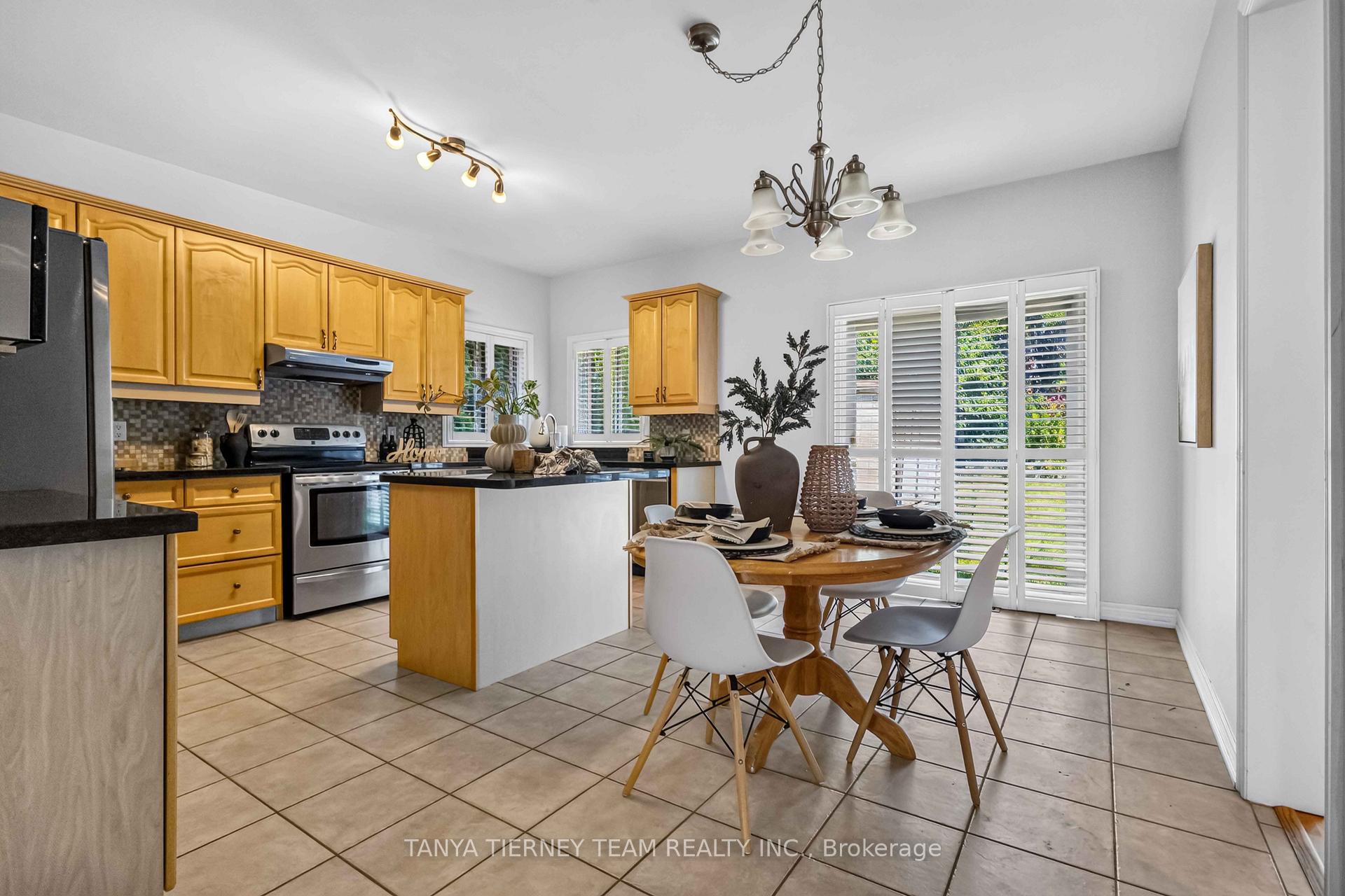 Photo 13 of 1775 Spartan Court, Pickering, Dunbarton — HOMEH