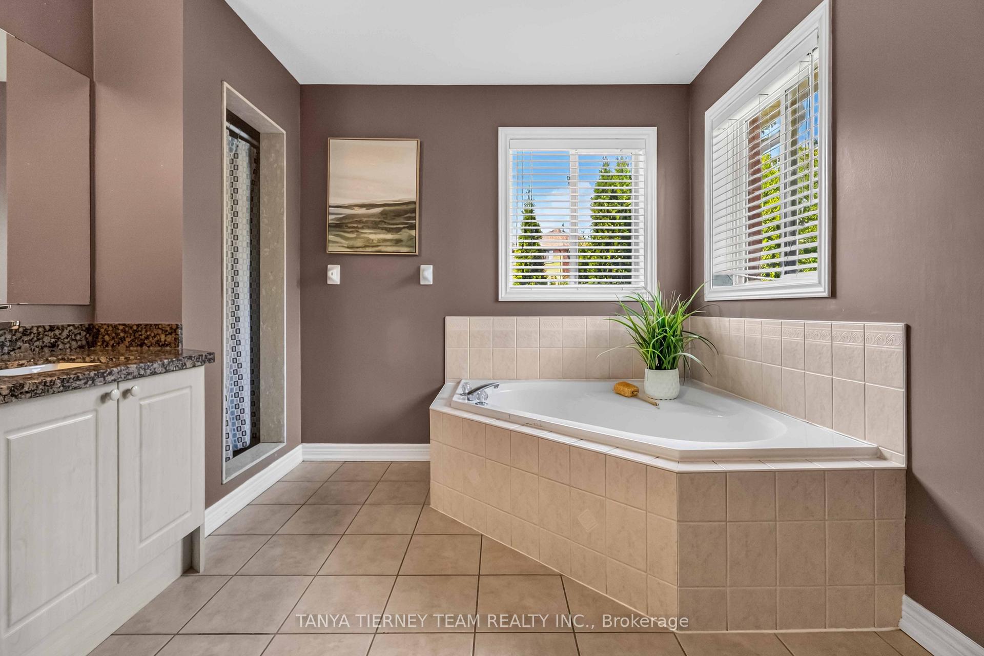 Photo 32 of 1775 Spartan Court, Pickering, Dunbarton — HOMEH