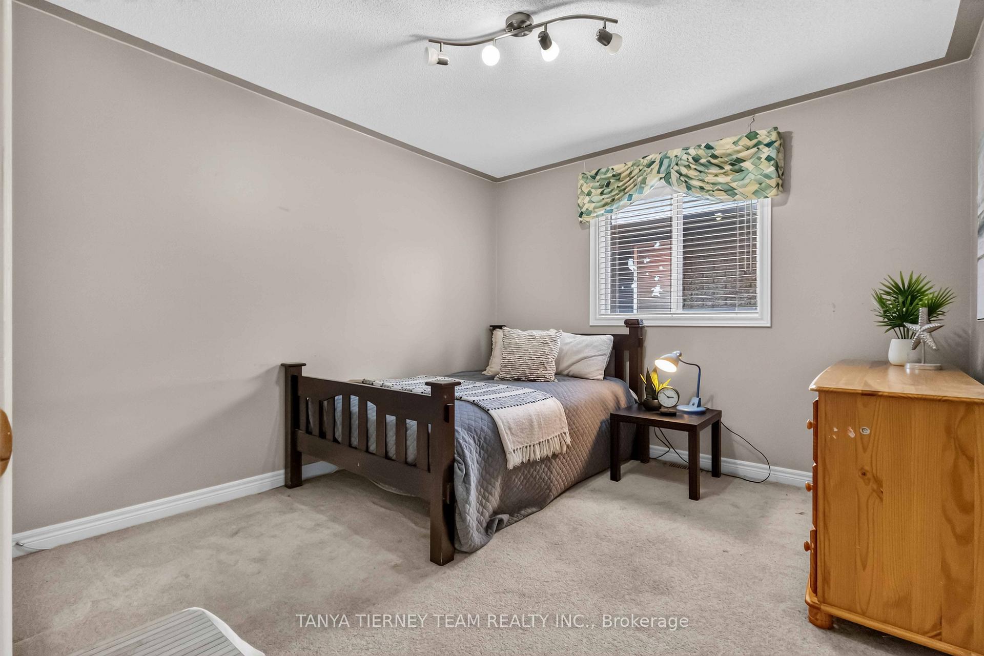 Photo 37 of 1775 Spartan Court, Pickering, Dunbarton — HOMEH