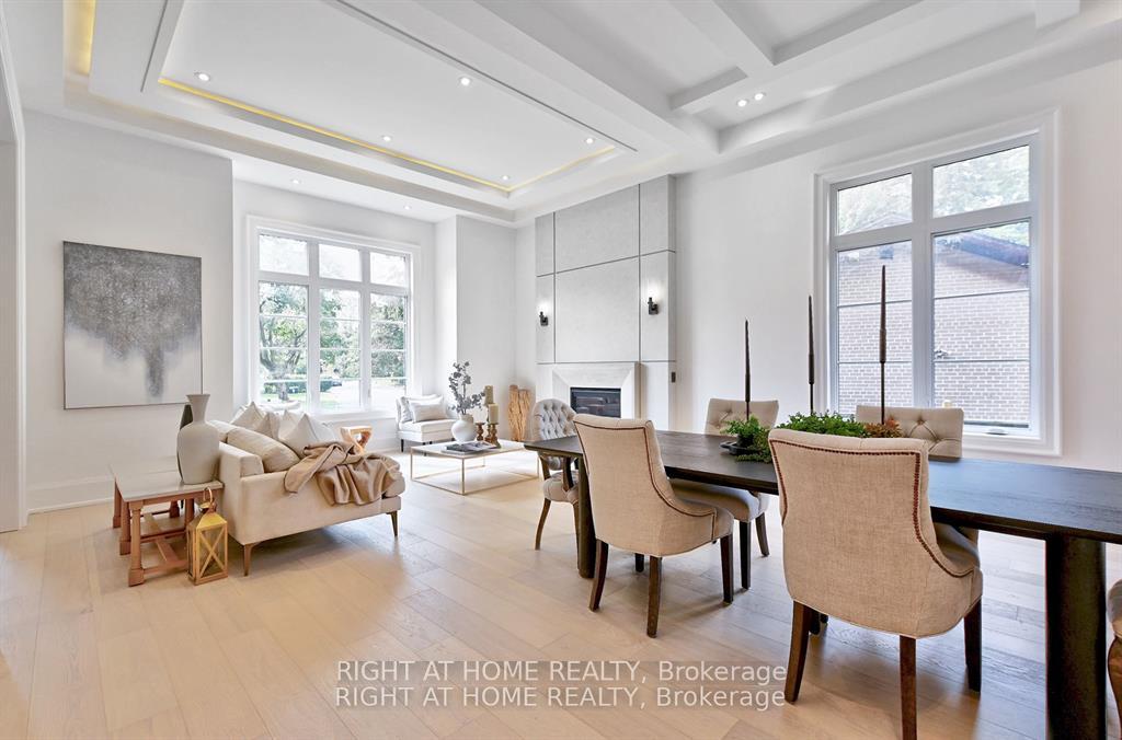Photo 6 of 27 Hurlingham Crescent, North York, Banbury-Don Mills — HOMEH